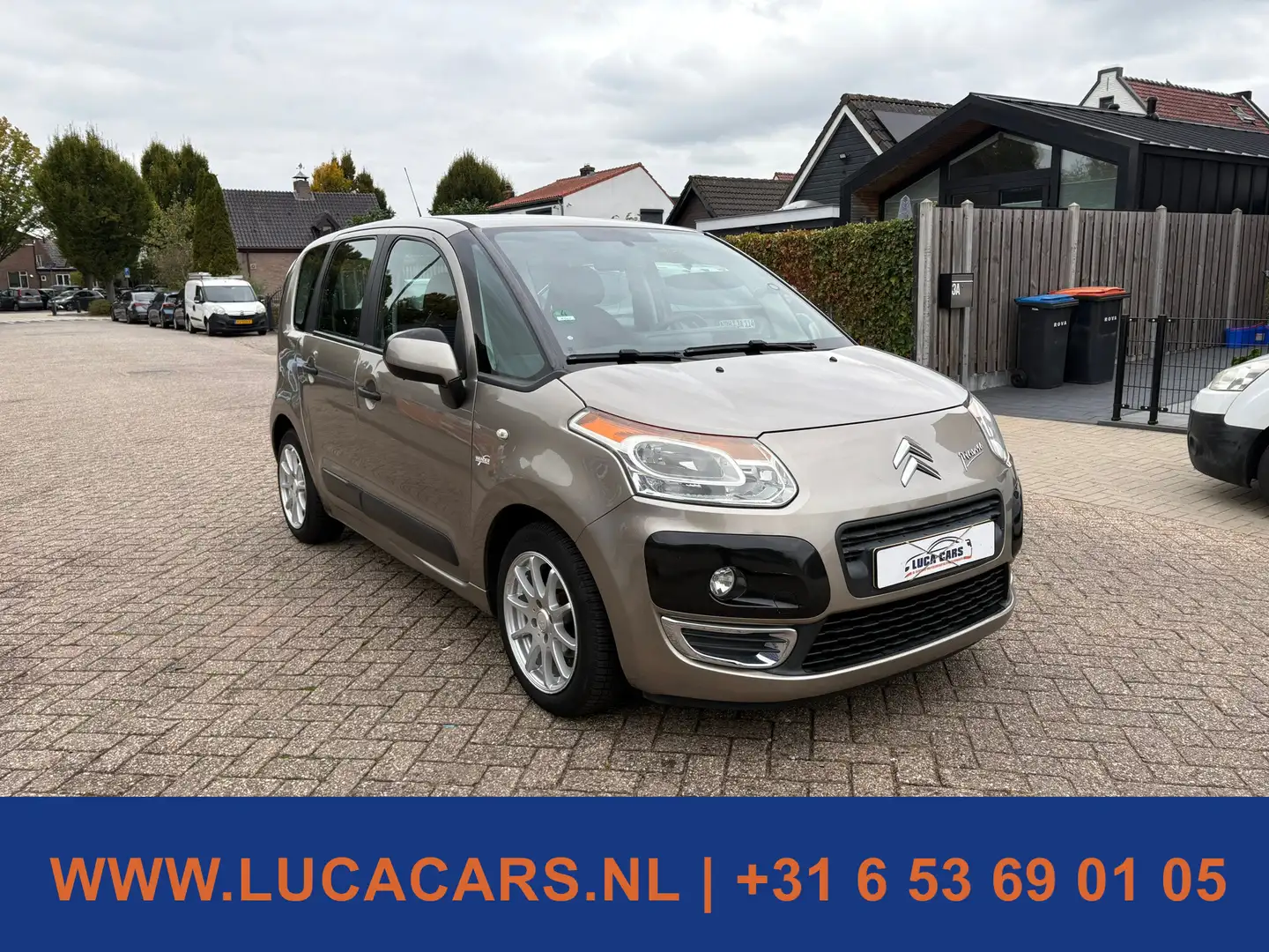Citroen C3 Picasso 1.4 VTi Aura NIEUWE APK! Beige - 2