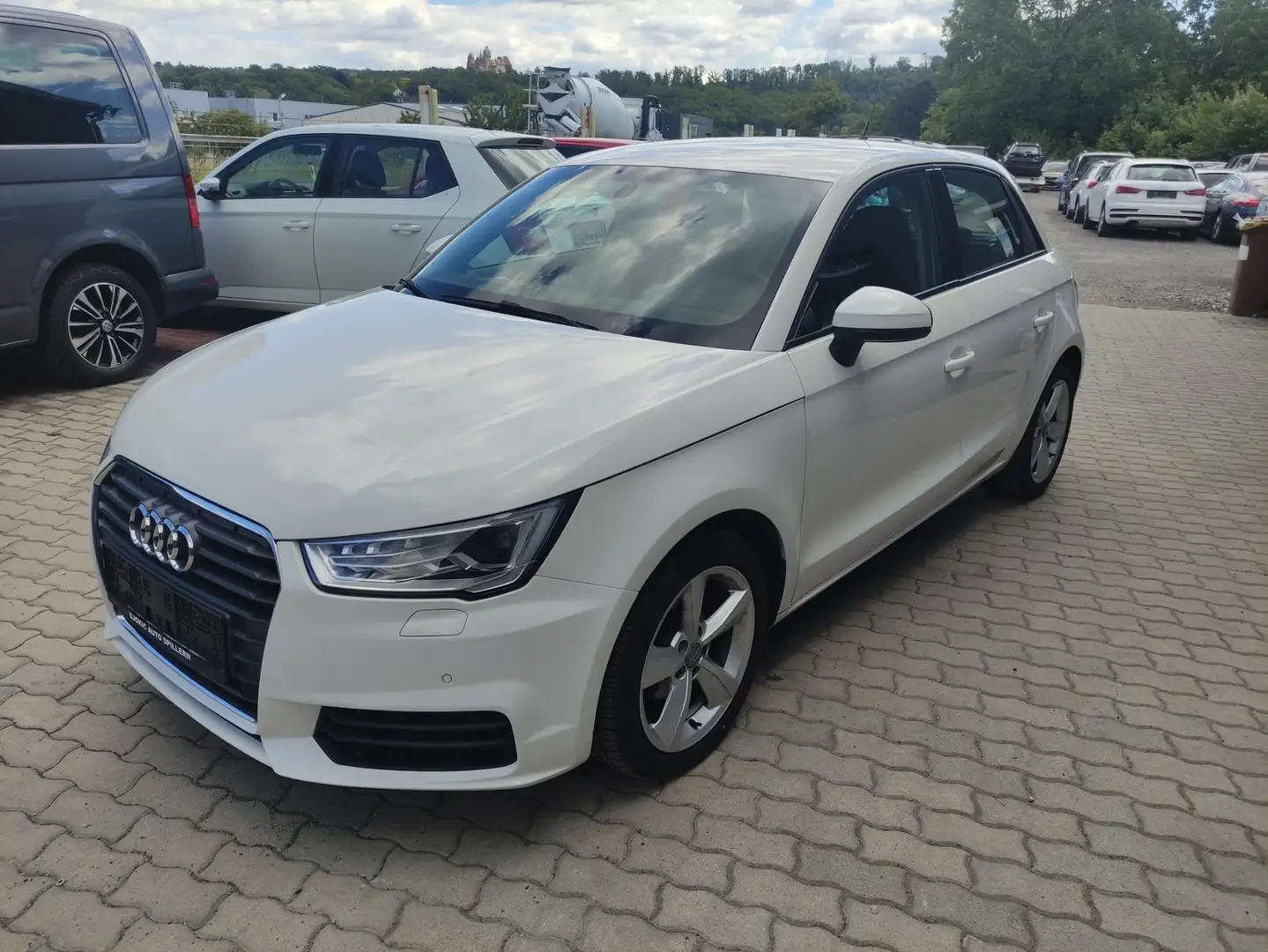 Audi A1 SB 1,0 TFSI Intense Weiß - 2