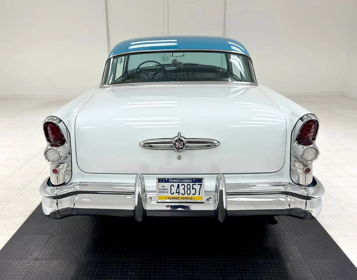 Buick Riviera Series Special Riviera Hardtop, foto 4