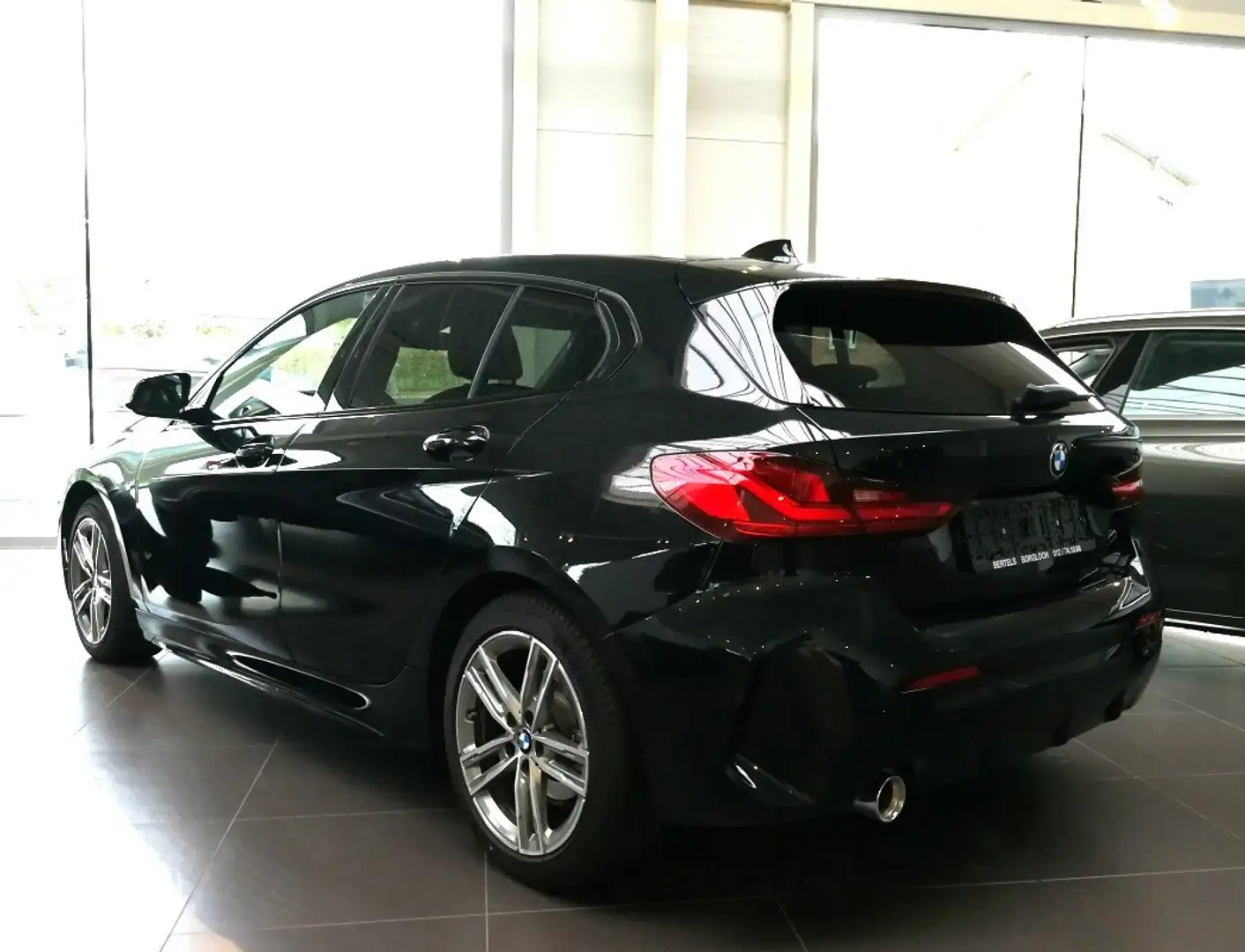 BMW 118 118i Aut. M Sport Negro - 1