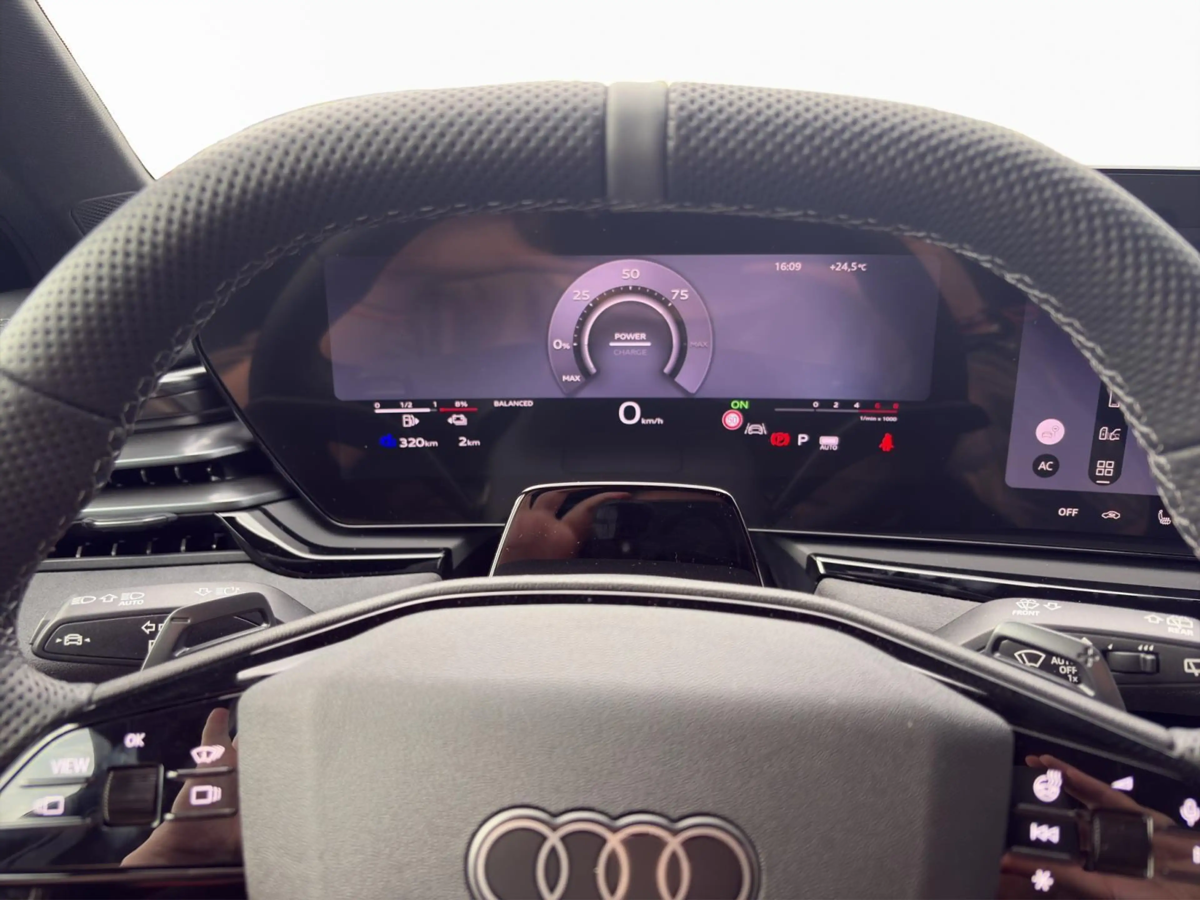 Audi RS5 RS5 Avant — photo 11