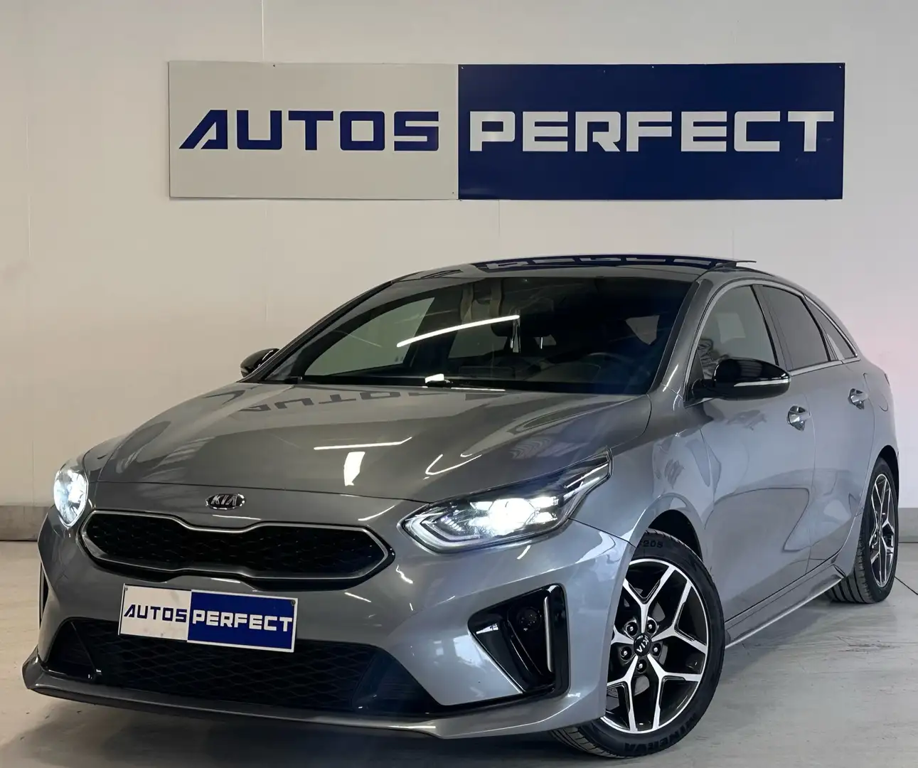 Kia ProCeed / pro_cee'd 1.0 GT-Line PANO OUV CAMERA PDC JA17 NAVI FULL Grijs - 1