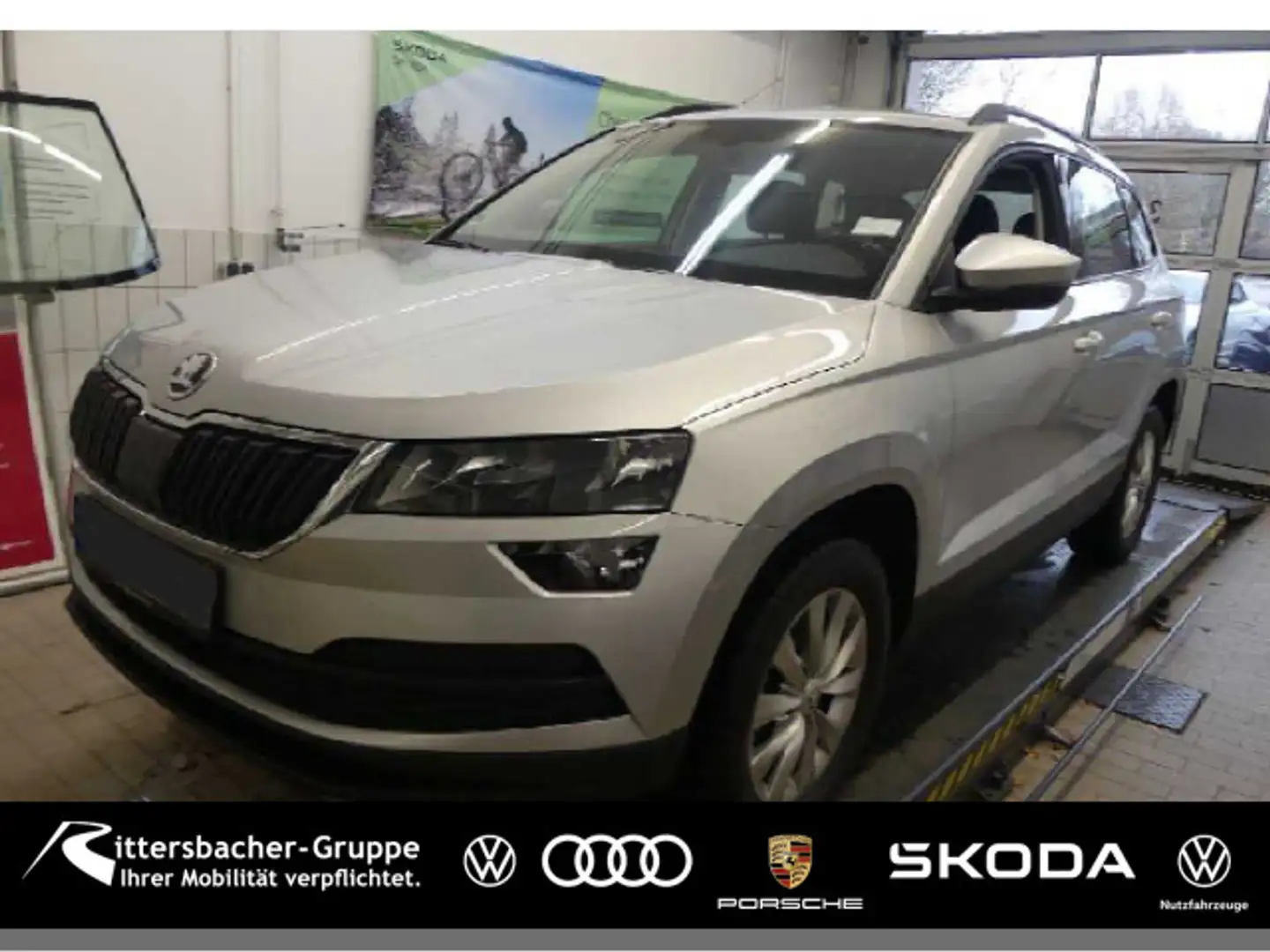 Skoda Karoq Active 1.0 TSI Sitzheizung PDC Klima Silber - 1