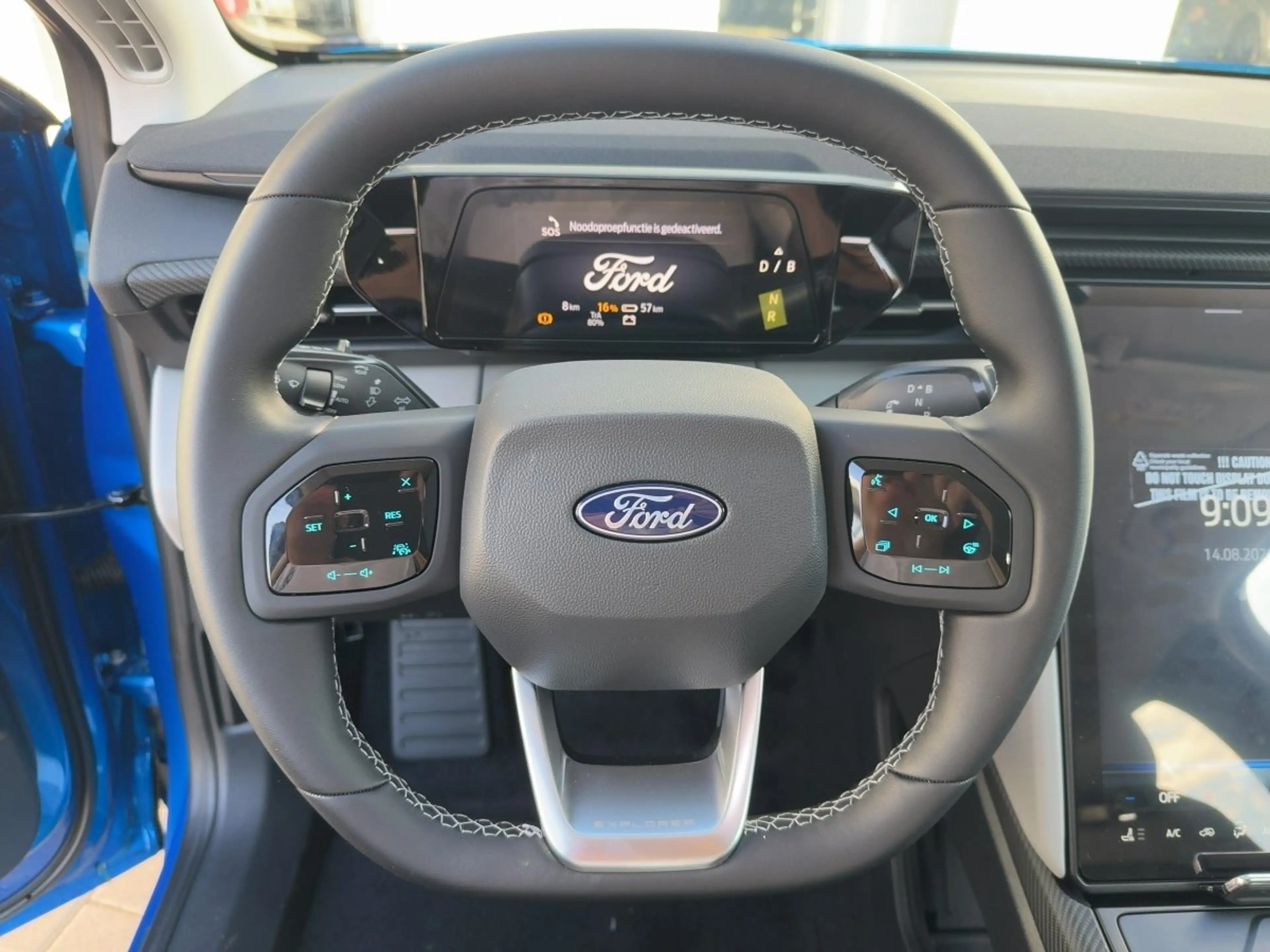Ford Explorer RWD (Standard Range 52kwh) Premium AHK — photo 11