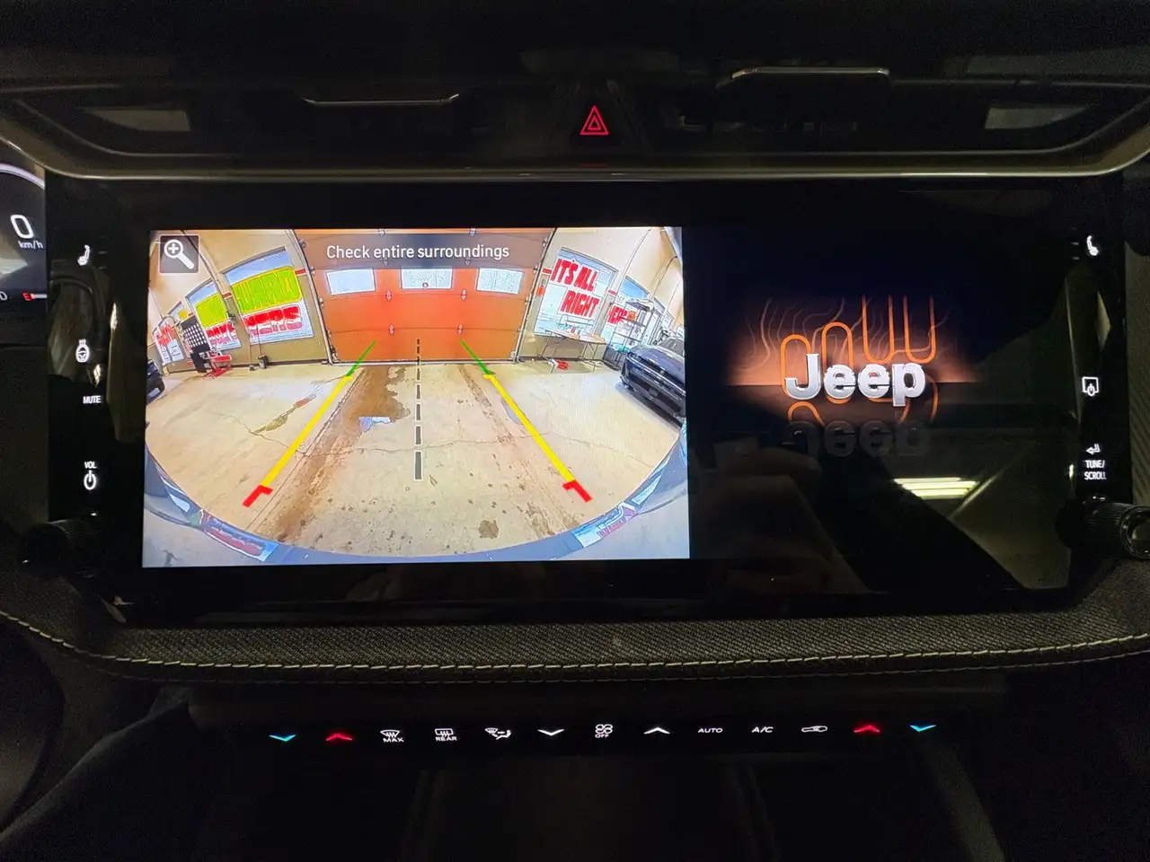 Jeep Cherokee снимка Jeep Cherokee