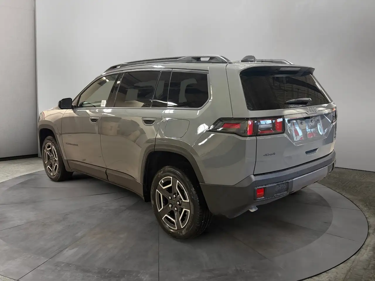 Jeep Cherokee снимка Jeep Cherokee