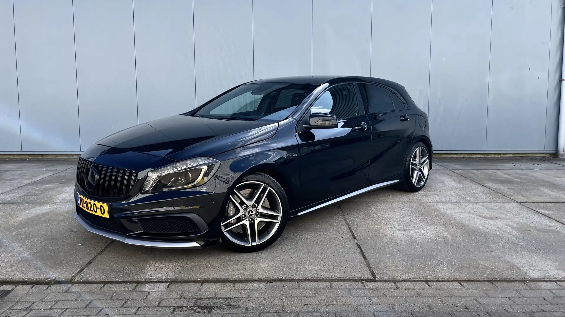 Mercedes-Benz A 45 AMG Černá - 1