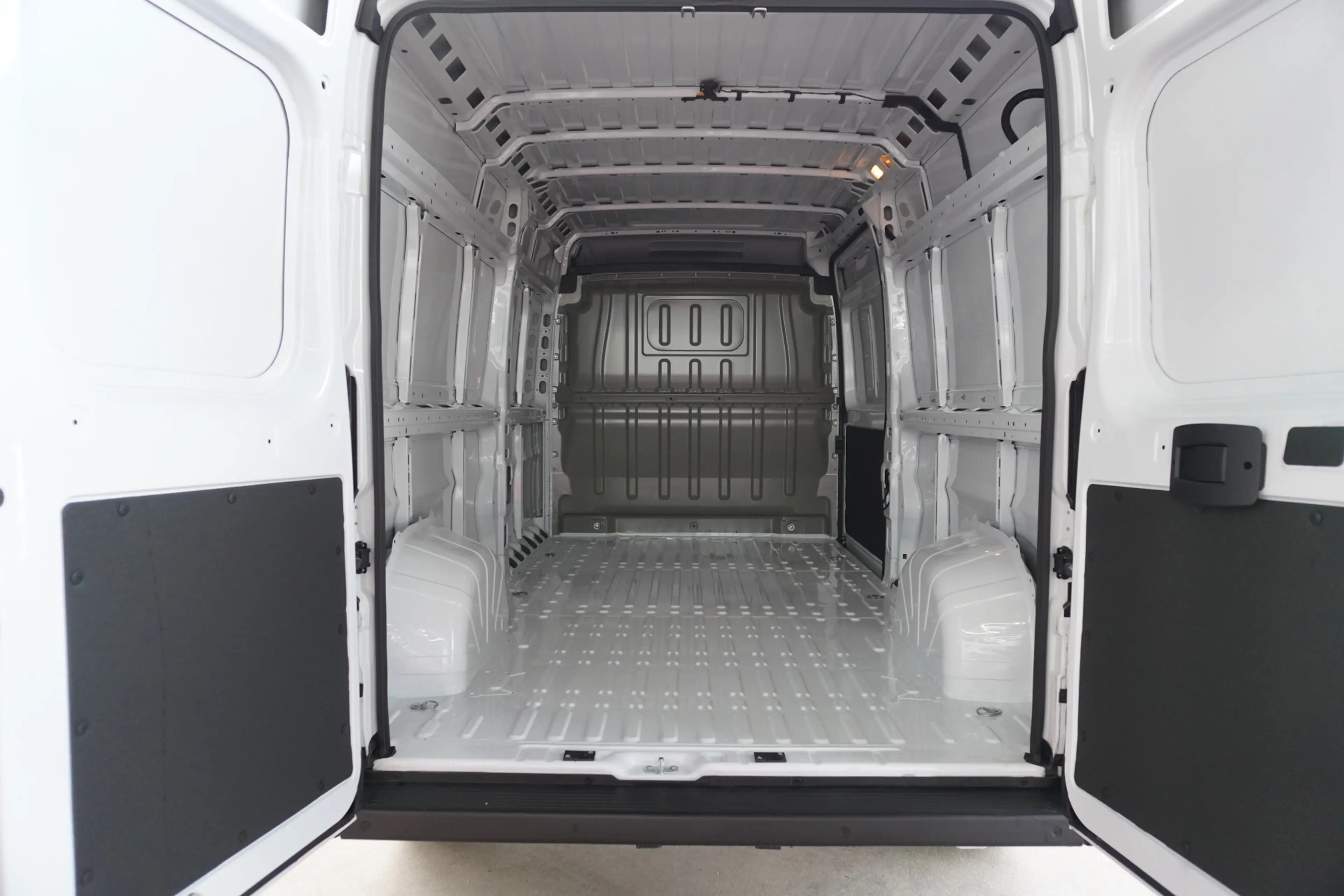 Citroen Jumper 2.2 BlueHDi 140PK L3H2 Climate | Navi | Cruise | C — photo 11