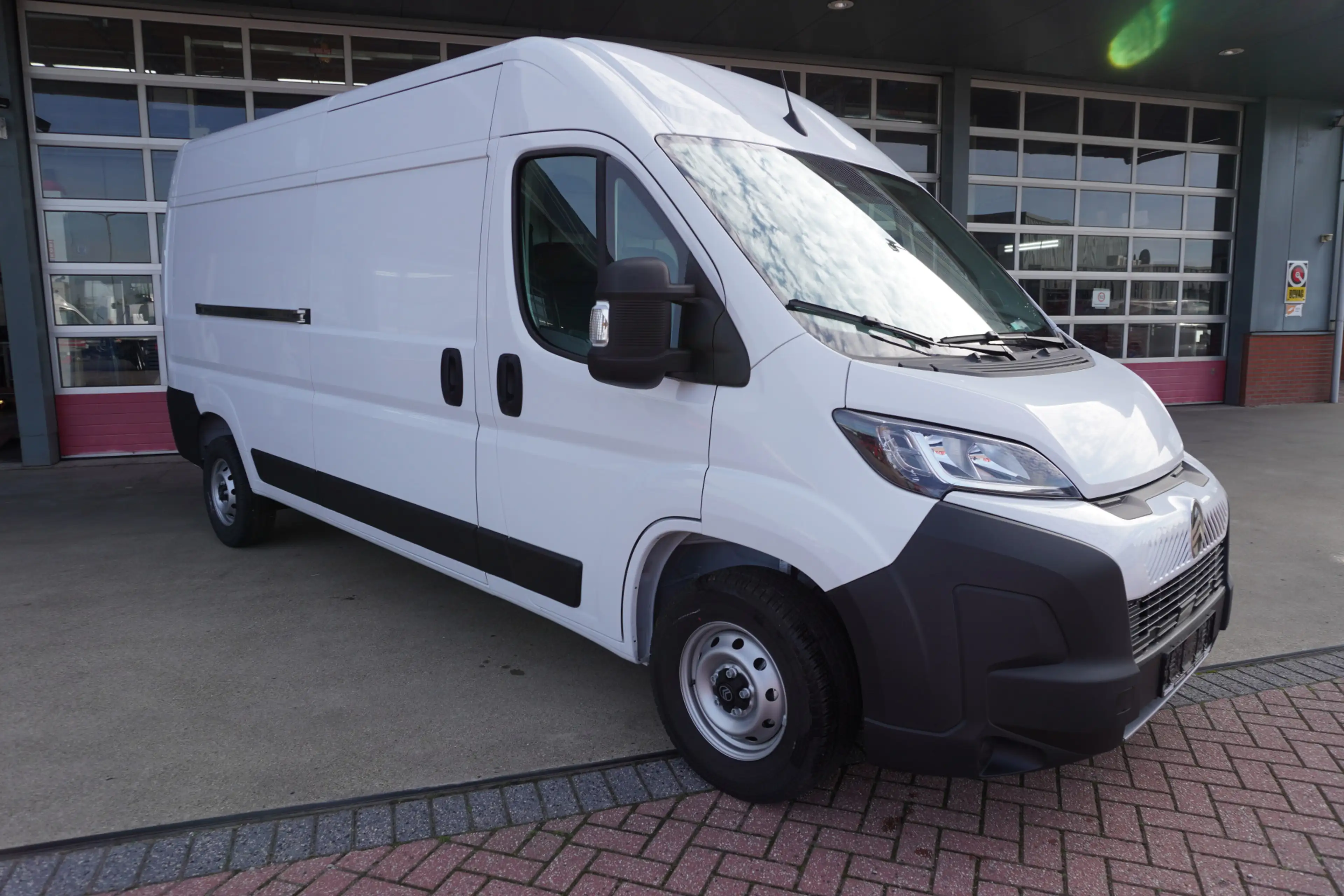 Citroen Jumper 2.2 BlueHDi 140PK L3H2 Climate | Navi | Cruise | C — photo 2