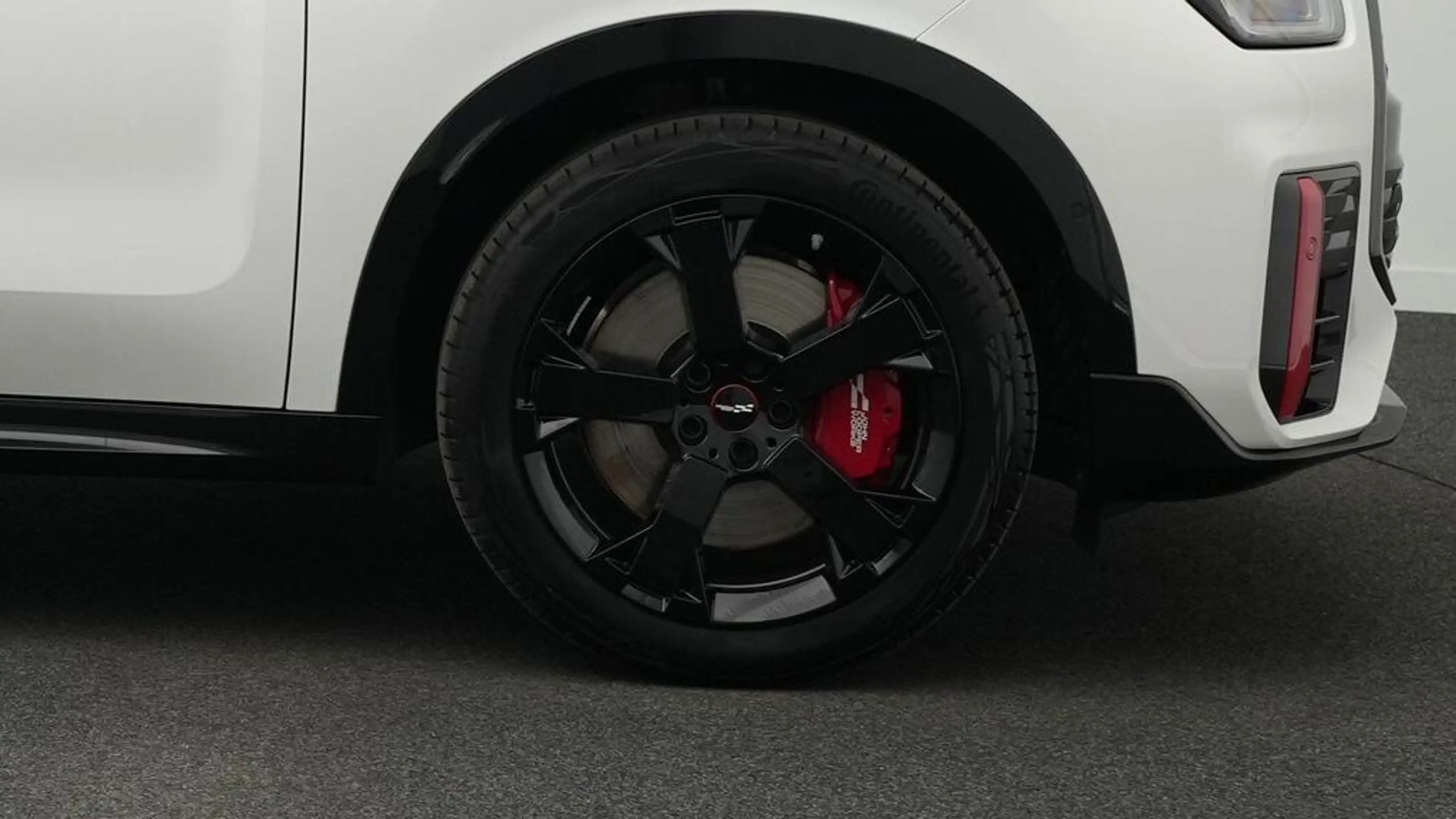 MINI JCW Countryman All4 John Cooper Works Trim — photo 10