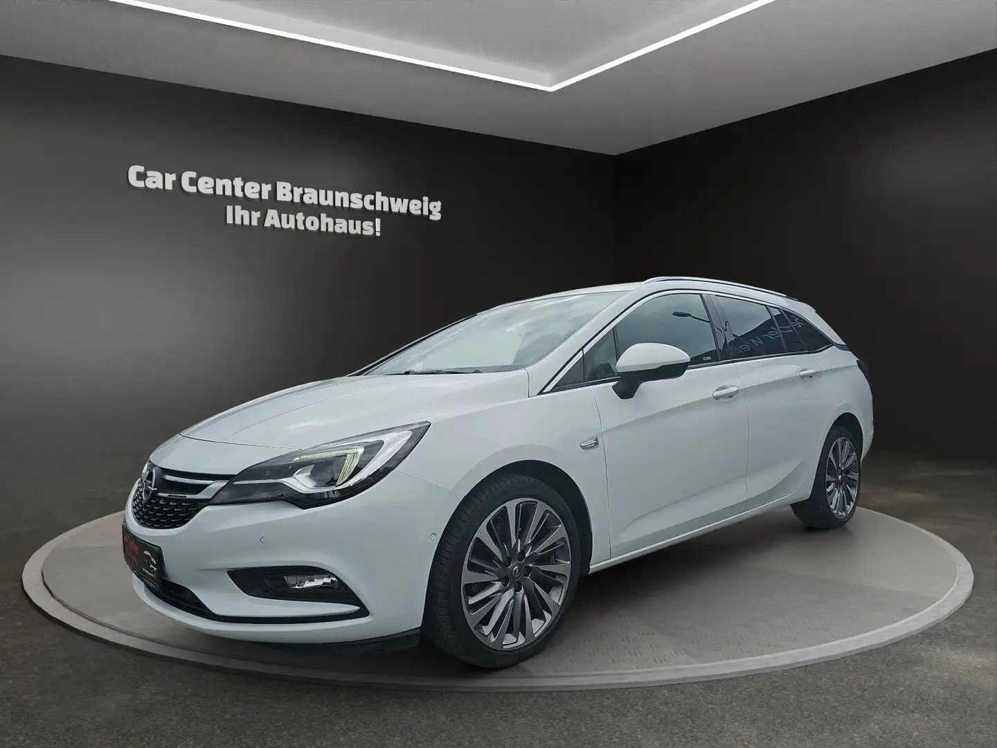 Opel Astra ST 1.6 CDTI Dynamic Automatik Weiß - 1