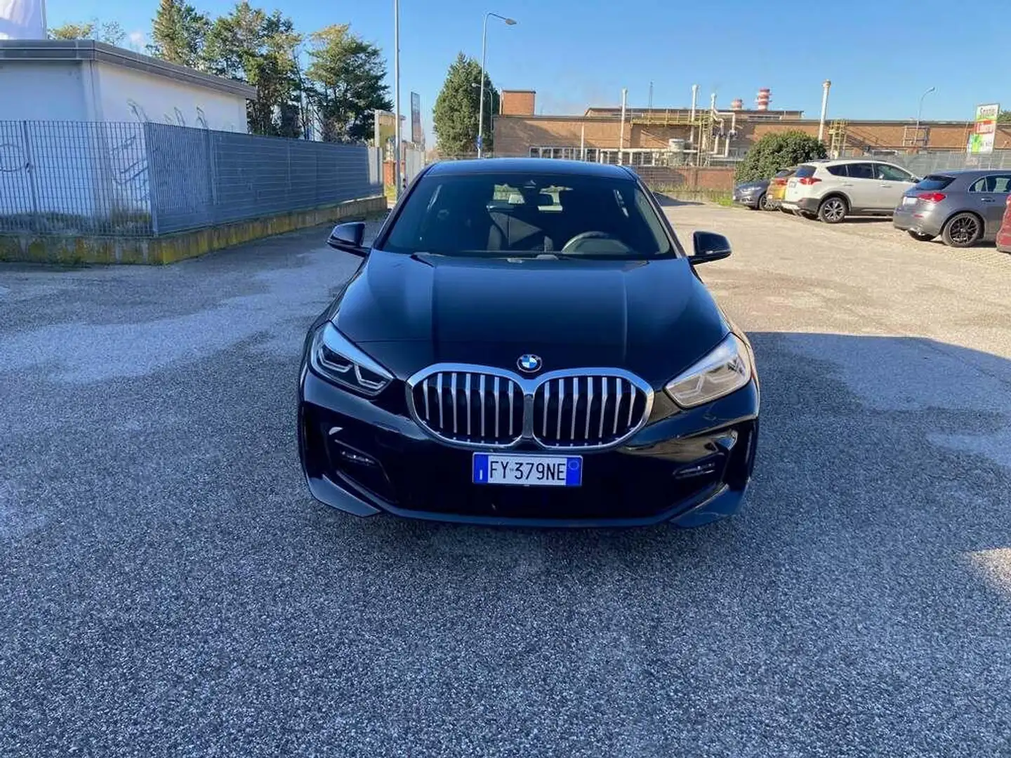 BMW 116 d Msport auto Schwarz - 2