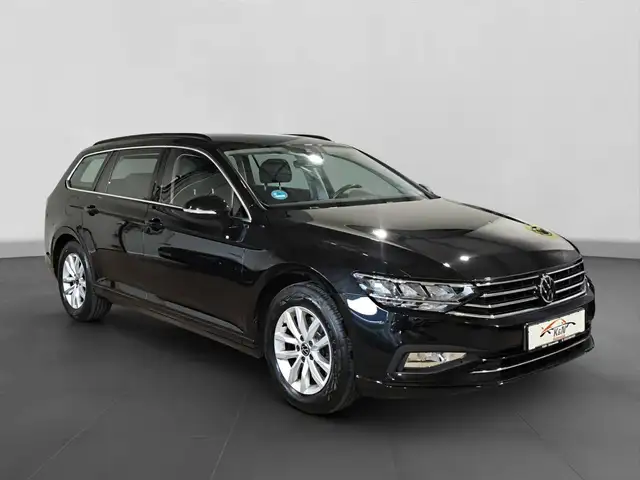 Volkswagen Passat Variant Business *LED*AHK*Kamera*ACC*Spurhalteassist*SHZ*