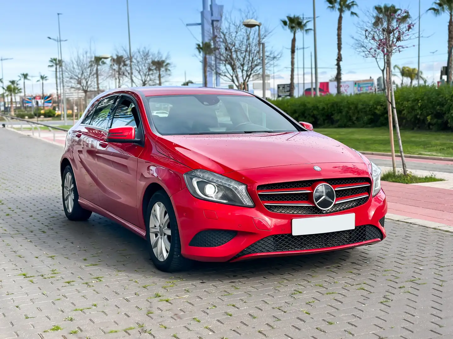 Mercedes-Benz A 180 A 180CDI BE Style Style Rojo - 2
