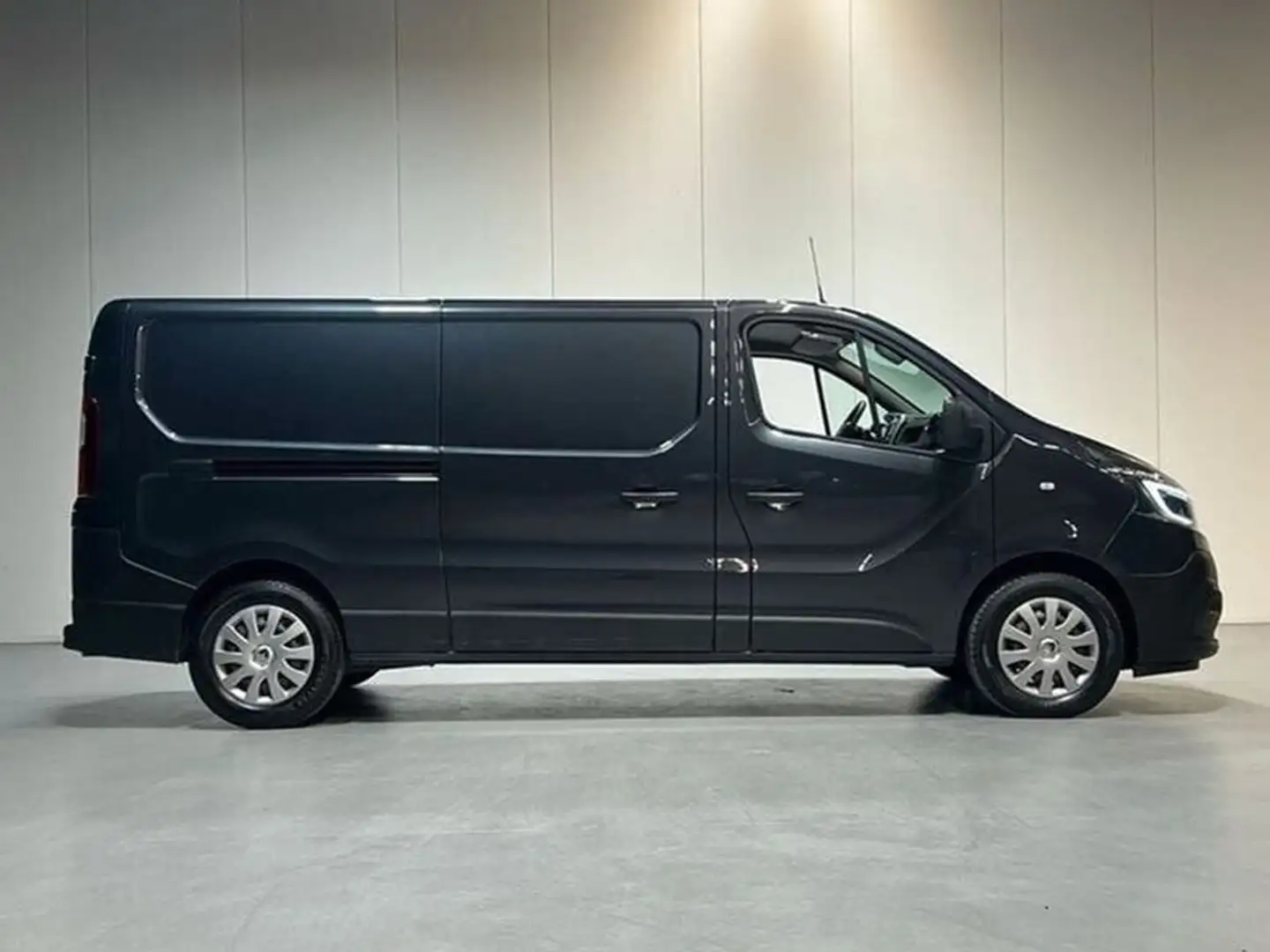 Renault Trafic L2H1 / MAN / CAM Grau - 2