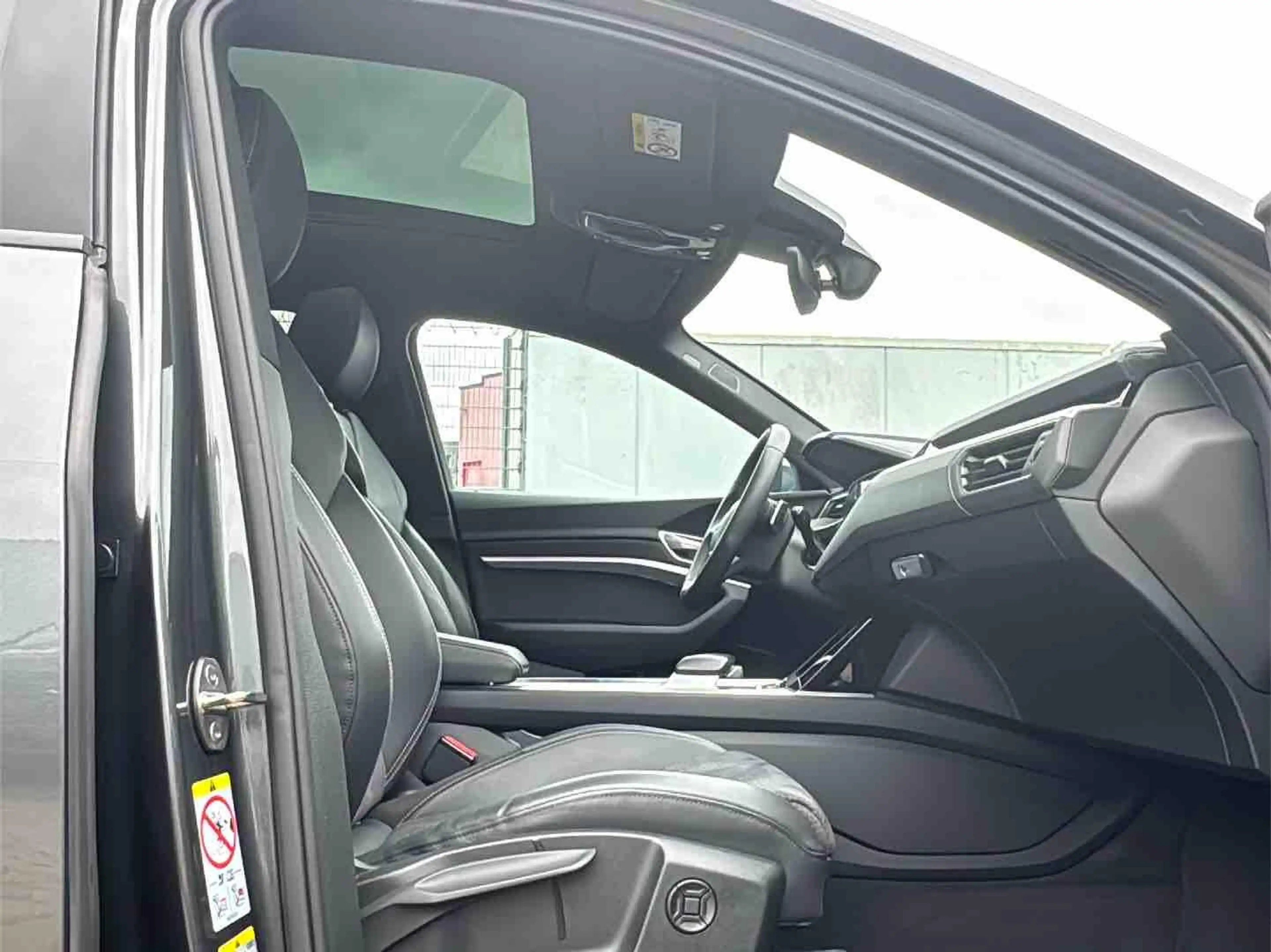 Audi e-tron 55 2x S line BLACK PANO MATRIX B&O 21Z — photo 14
