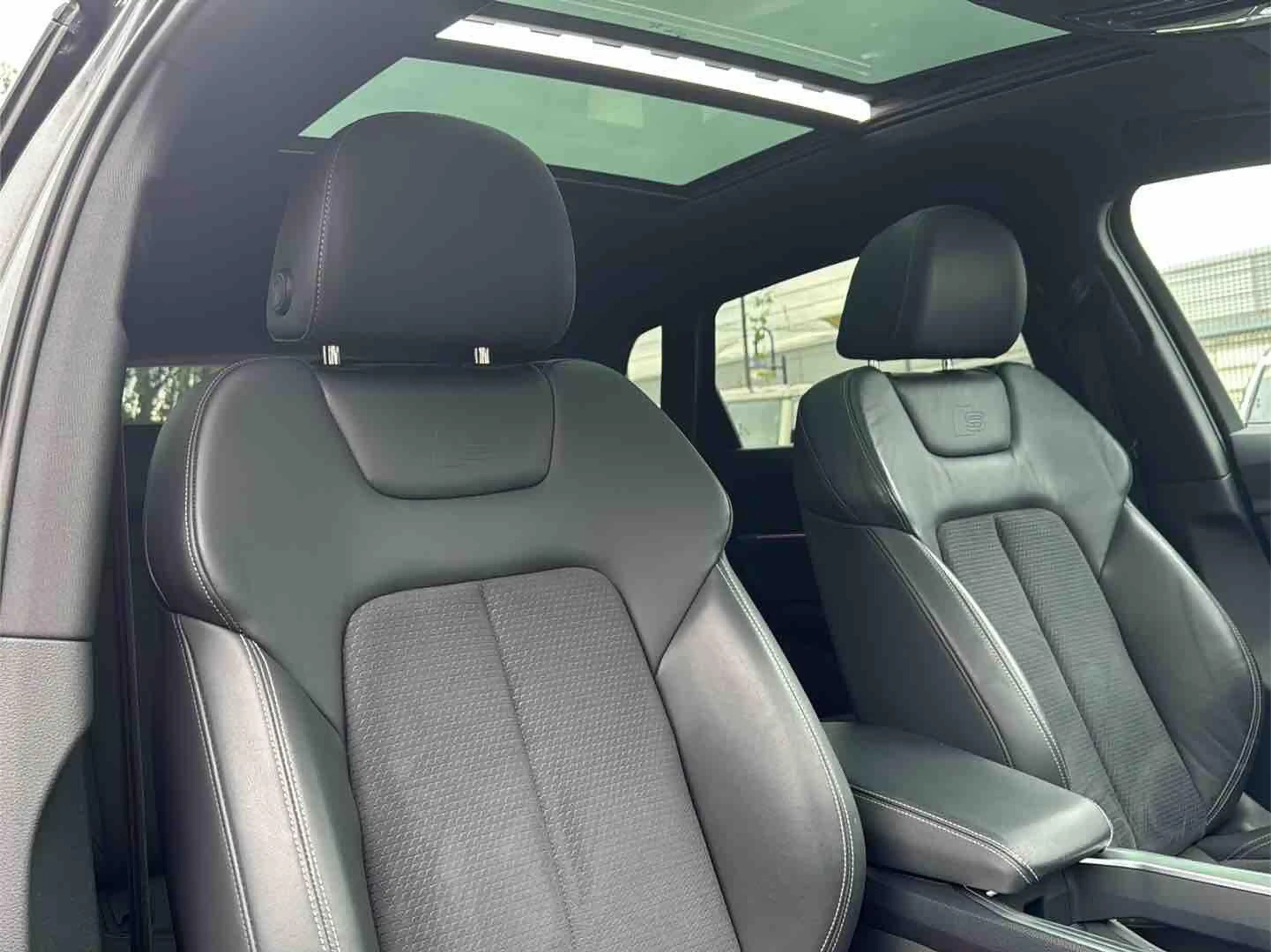 Audi e-tron 55 2x S line BLACK PANO MATRIX B&O 21Z — photo 15