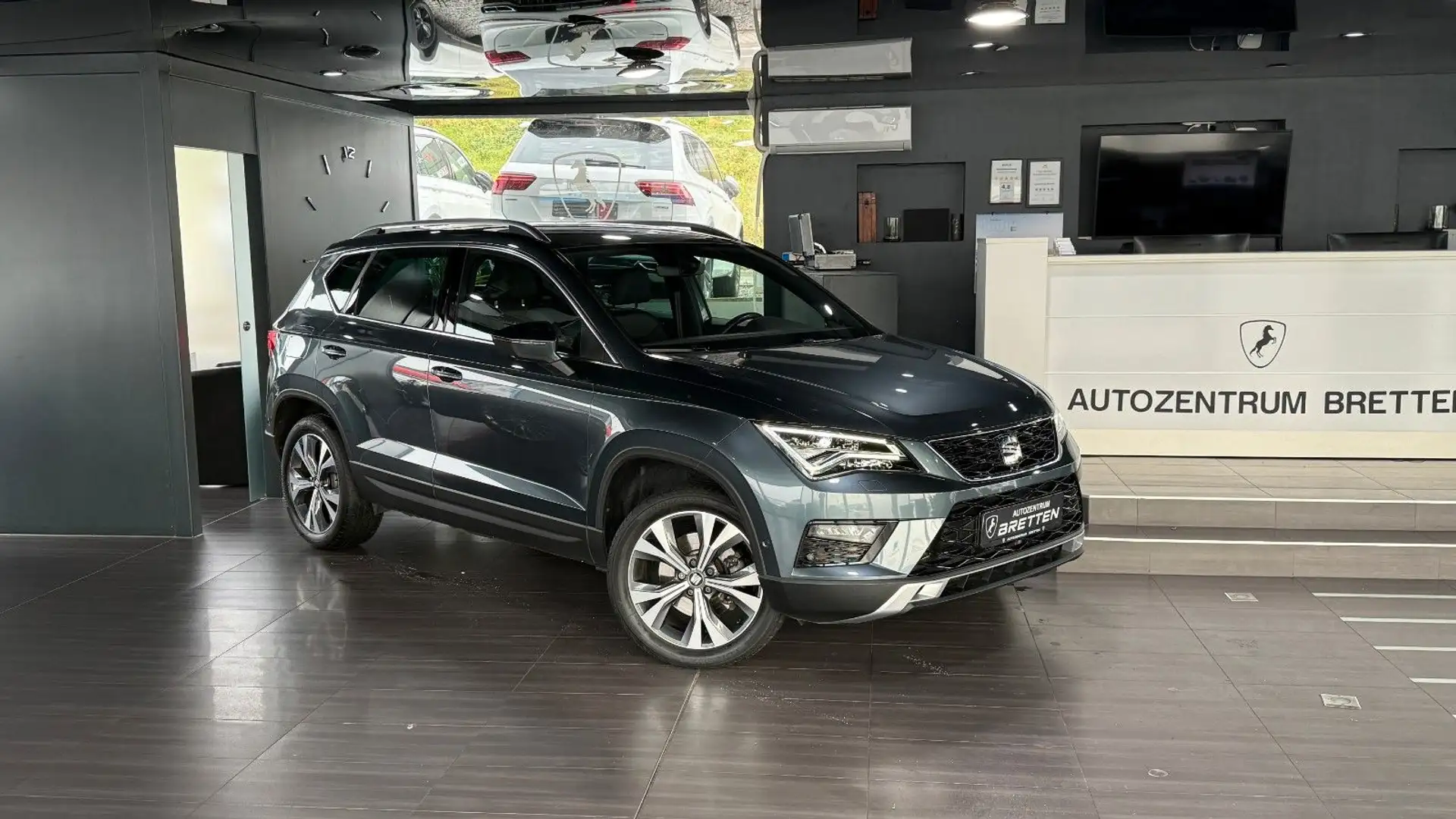 SEAT Ateca 2.0 TSI DSG*Xcellence*4Drive*Kamera*Beats Grijs - 1
