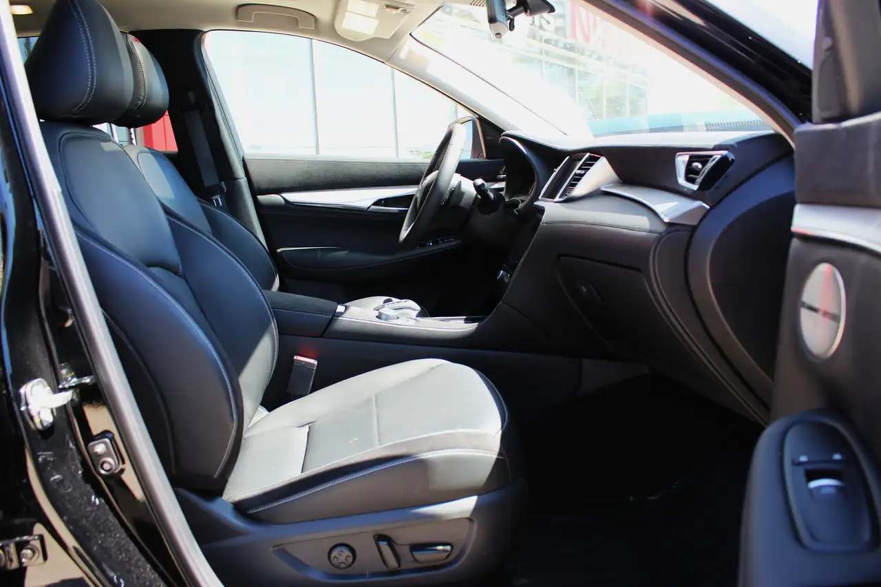 Infiniti QX50 снимка Infiniti QX50