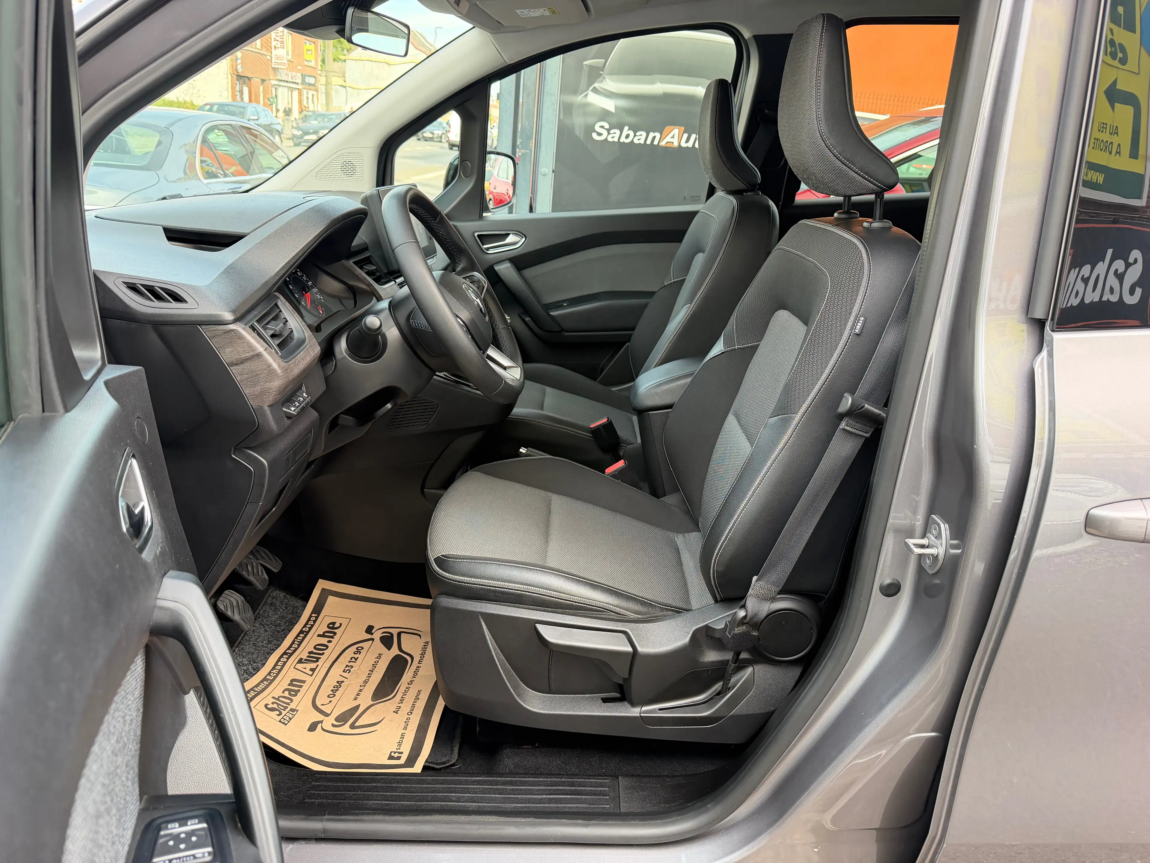 Renault Kangoo Kangoo 1.5 Blue dCi ° FULL LED ° NAVI ° CAMERA ° CUIR ° GARANTI 12 MOIS !!! — photo 11