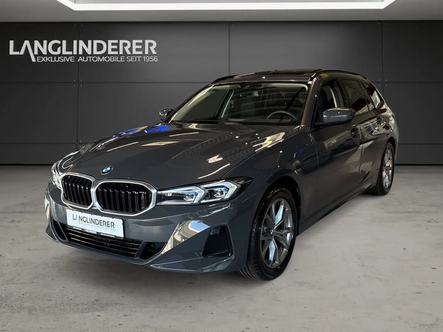 BMW 320 i Touring NP 63.652,- eSitze Glasdach HUD Grau - 1