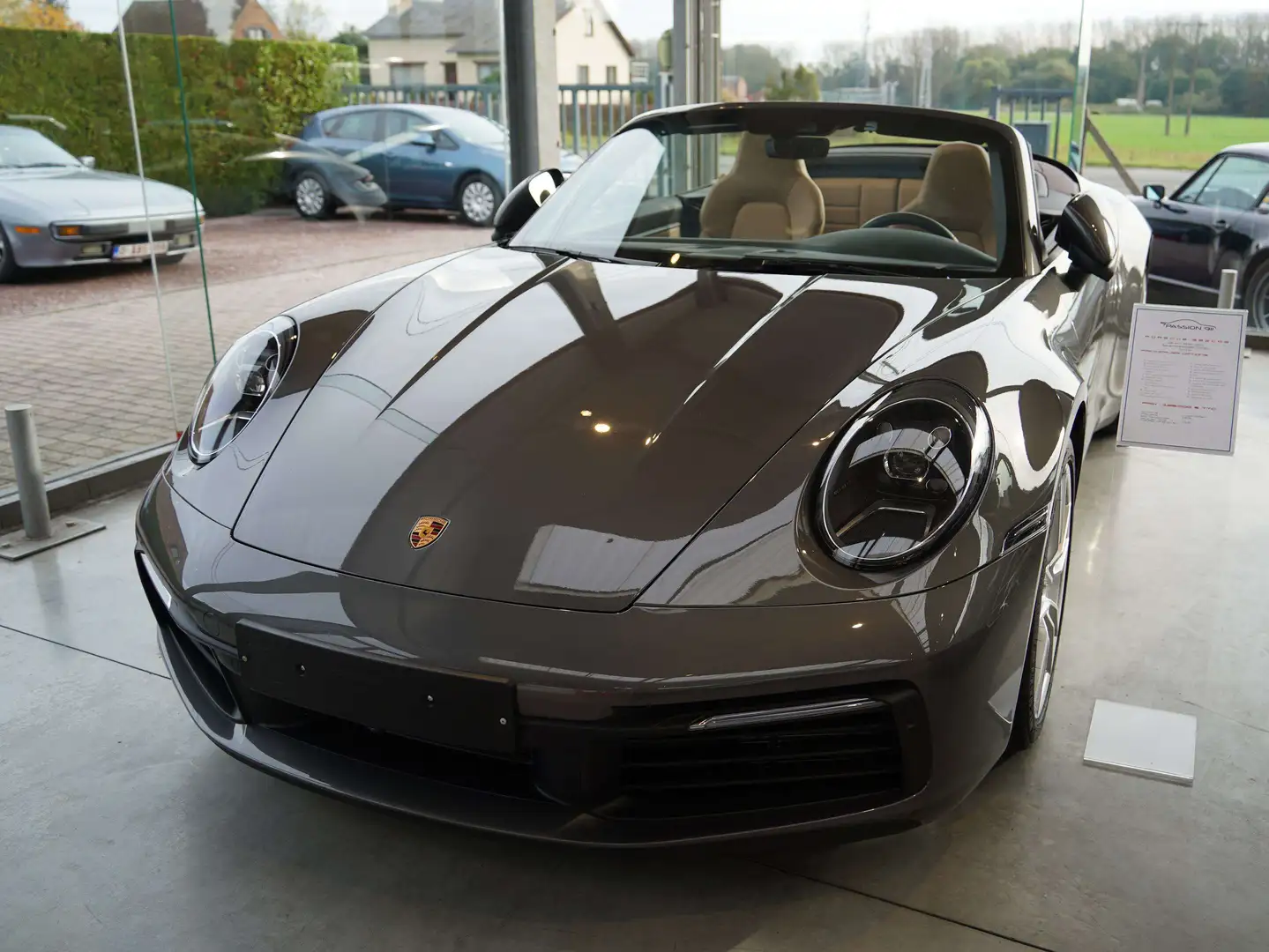 Porsche 992 Carrera 2 Cabriolet 3.0 Turbo PDK (EU6d-TEMP) Gris - 1