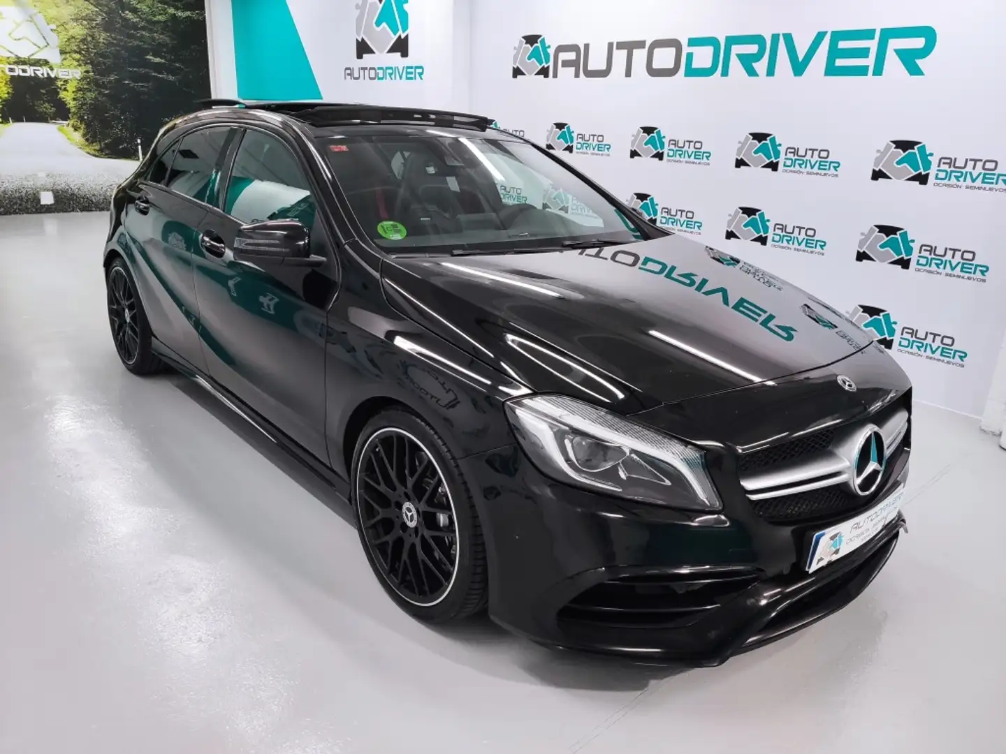 Mercedes-Benz A 45 AMG 4Matic 7G-DCT Noir - 1