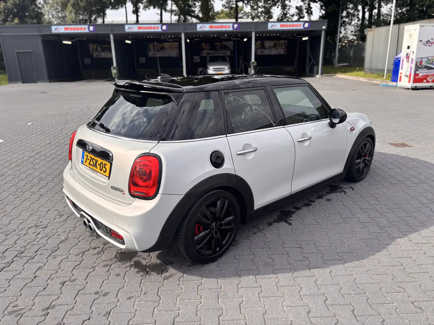 MINI Cooper S 2.0 JCW 300pk Wit - 2