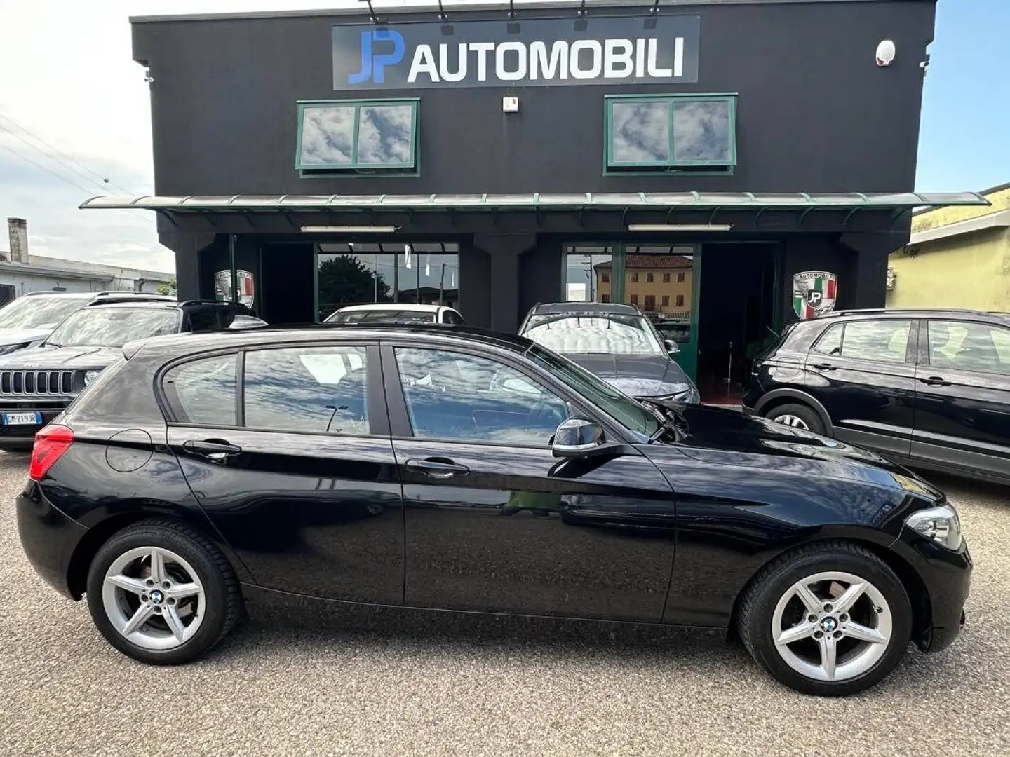 BMW 114 114d Urban 5p - 1