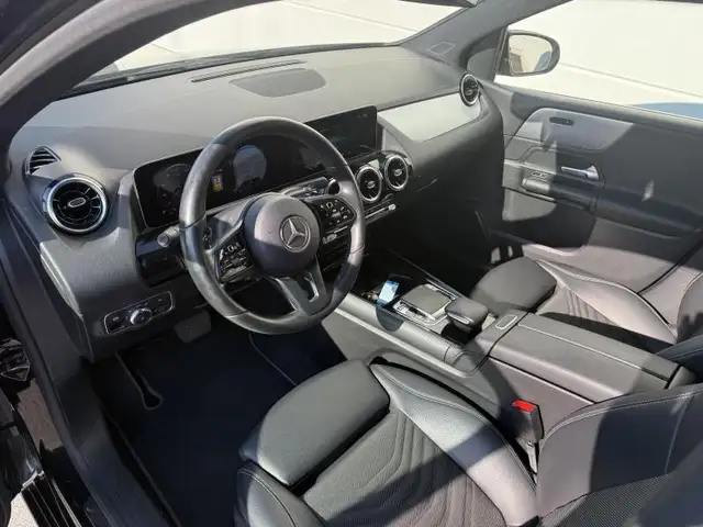 Mercedes-Benz B Class view 10