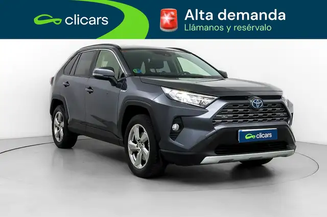 Toyota Rav4 view 3
