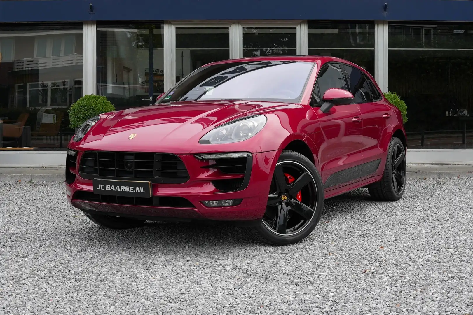 Porsche Macan 3.6 TURBO Rood - 1