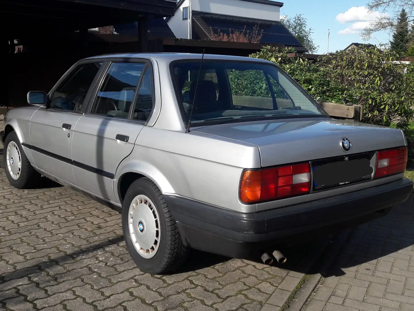 BMW 320 320i E30 Oldie Silber - 2