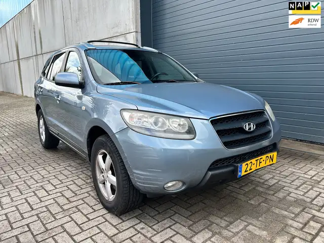 Hyundai SANTA FE 2.7i V6 Style NAVI LEDER CLIMA