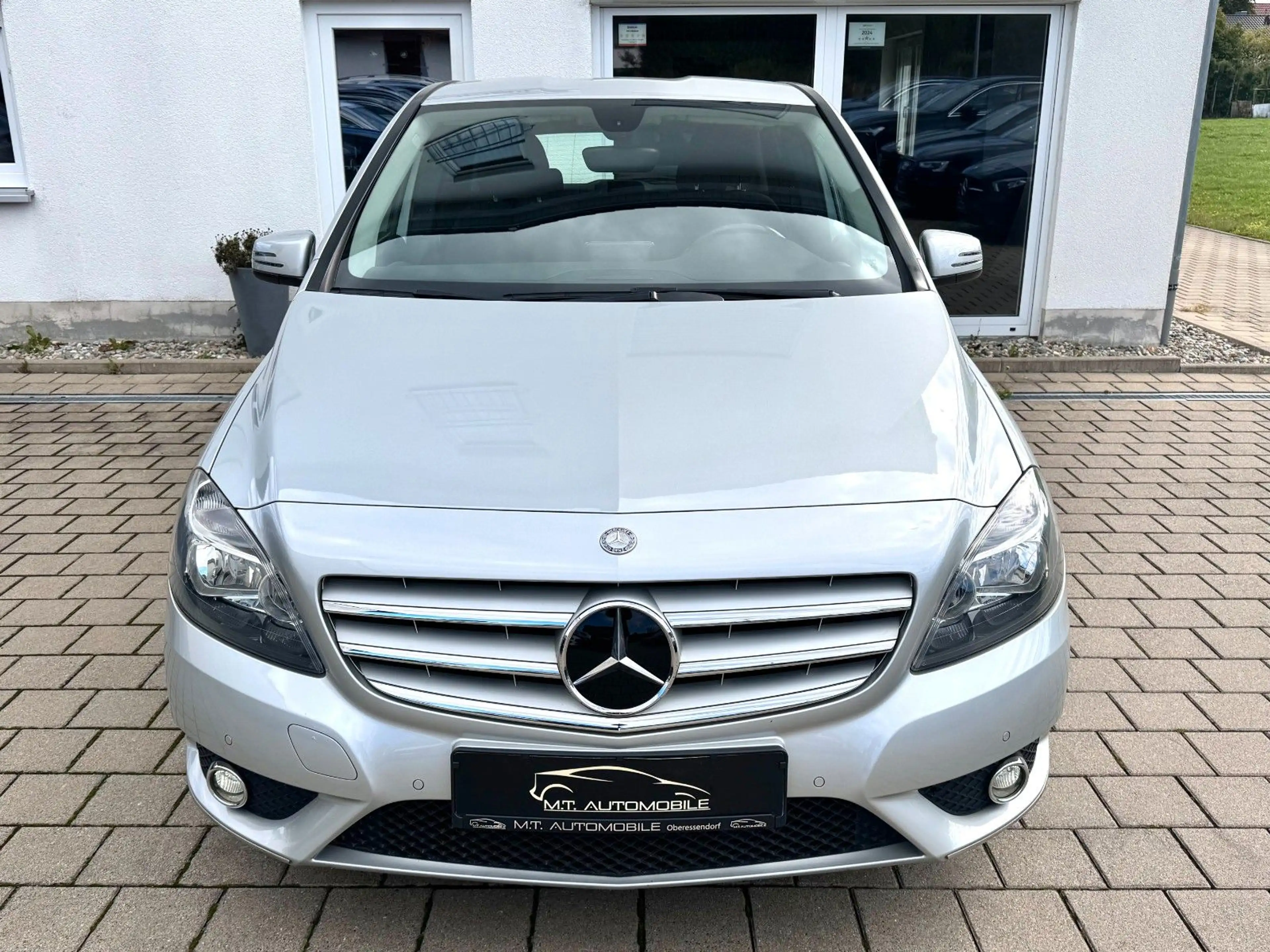 Mercedes-Benz B 180 *AHK*NAVI*KLIMA*SHZ*PDC*ABSTANDSWARNER*BLUE — photo 2