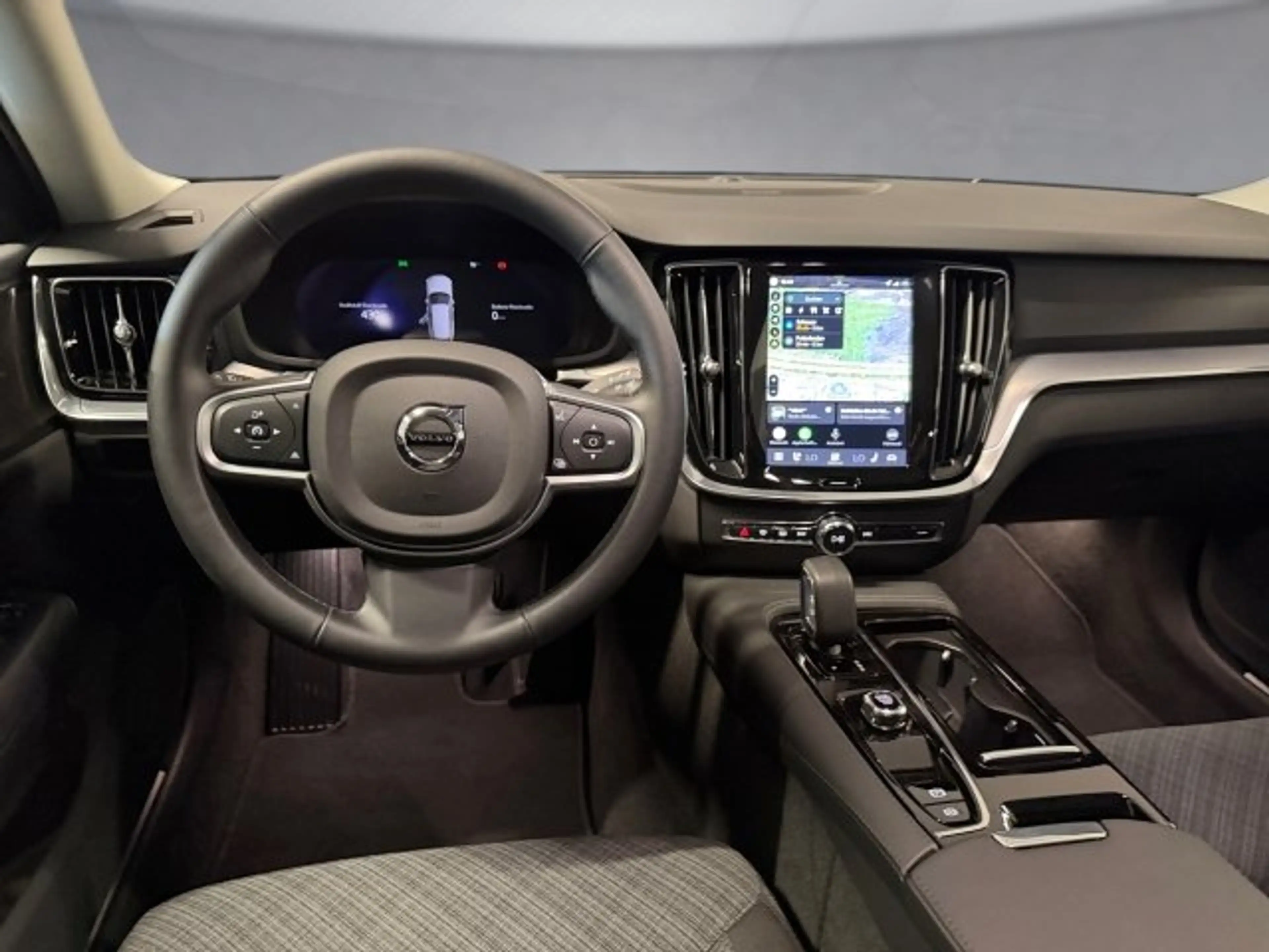 Volvo V60 T6 PHEV Core AWD — photo 9