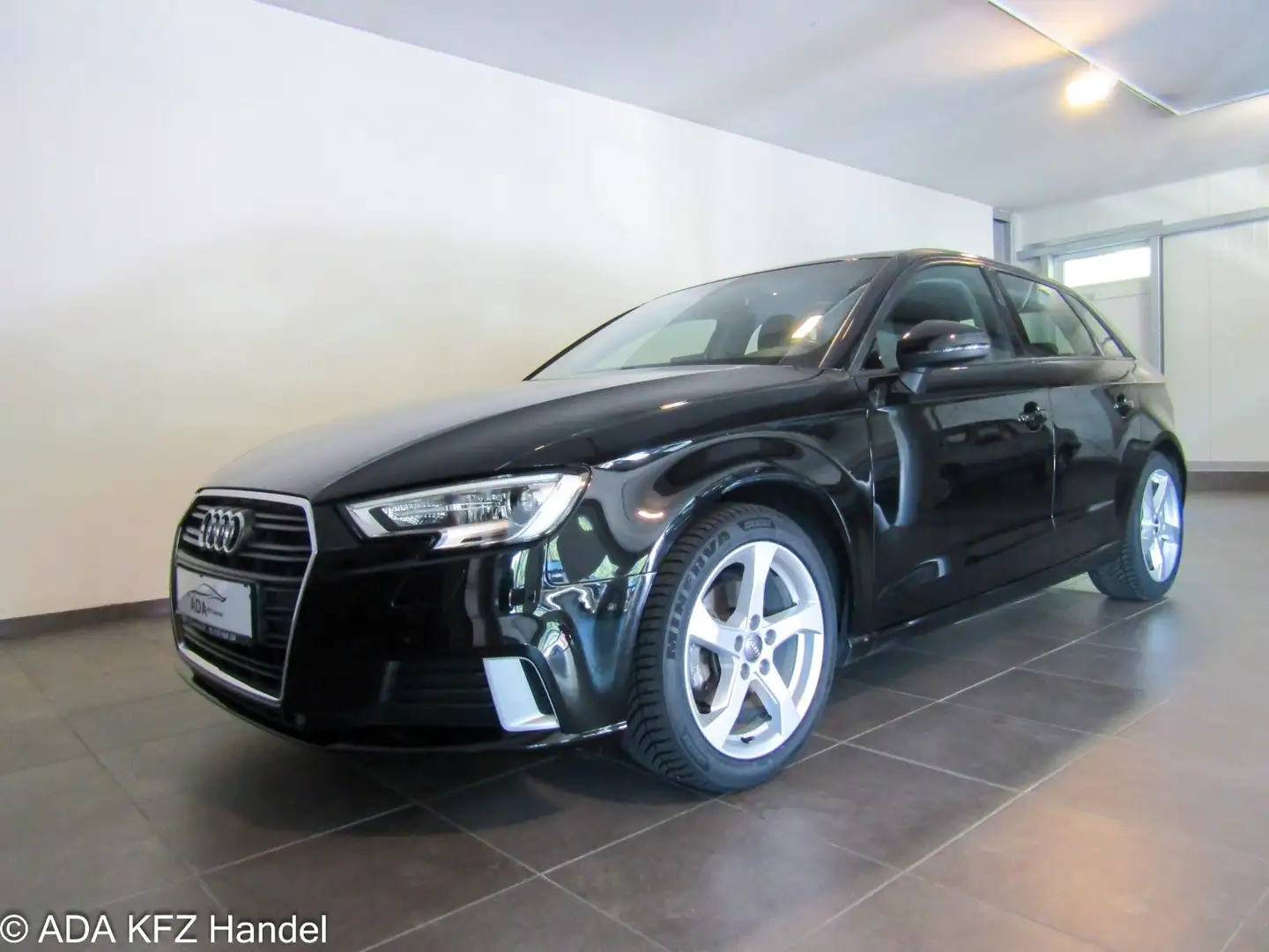 Audi A3 Sportback sport,AHK,PDS,Sitzheizung,Bi-Xenon Schwarz - 1