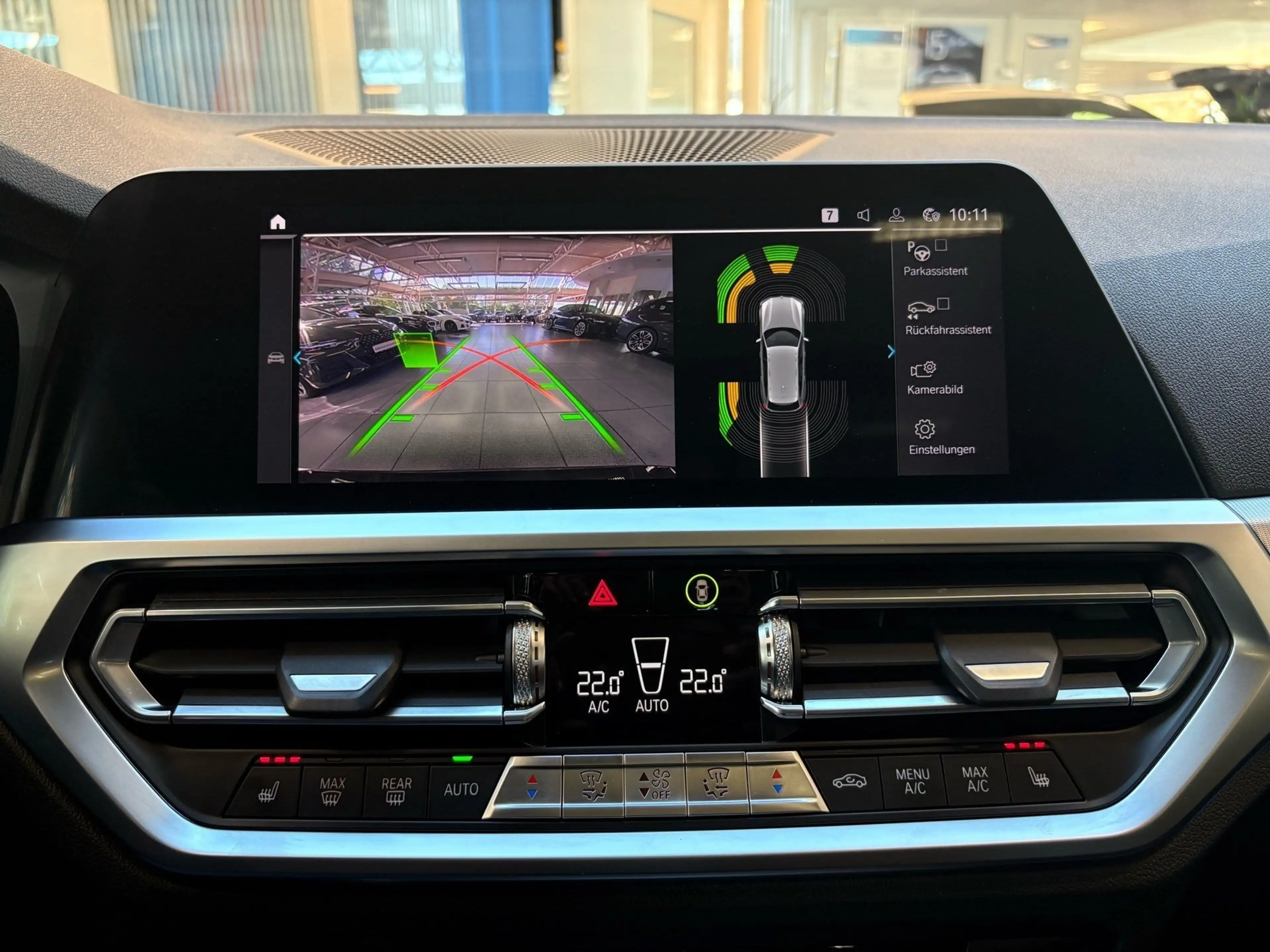 BMW 330 e Sport Line DA Prof Laser PA HuD Pano HiFi — photo 7