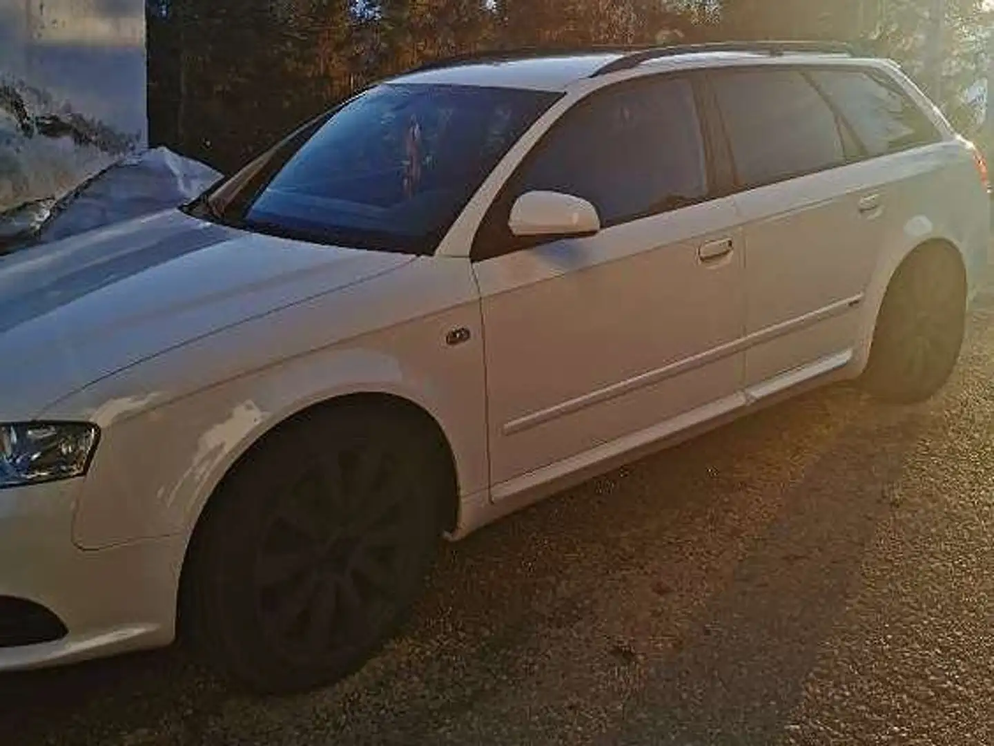 Audi A4 A4 Avant 3,0 TDI V6 quattro DPF Weiß - 1