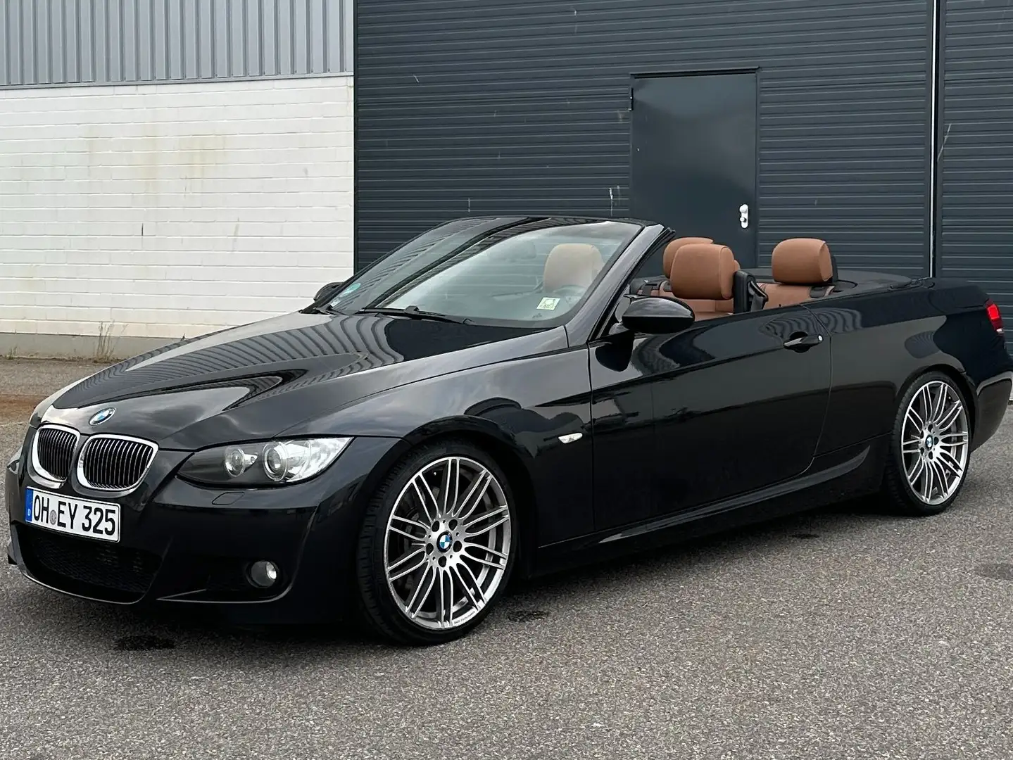 BMW 325 325d DPF Cabrio Schwarz - 1