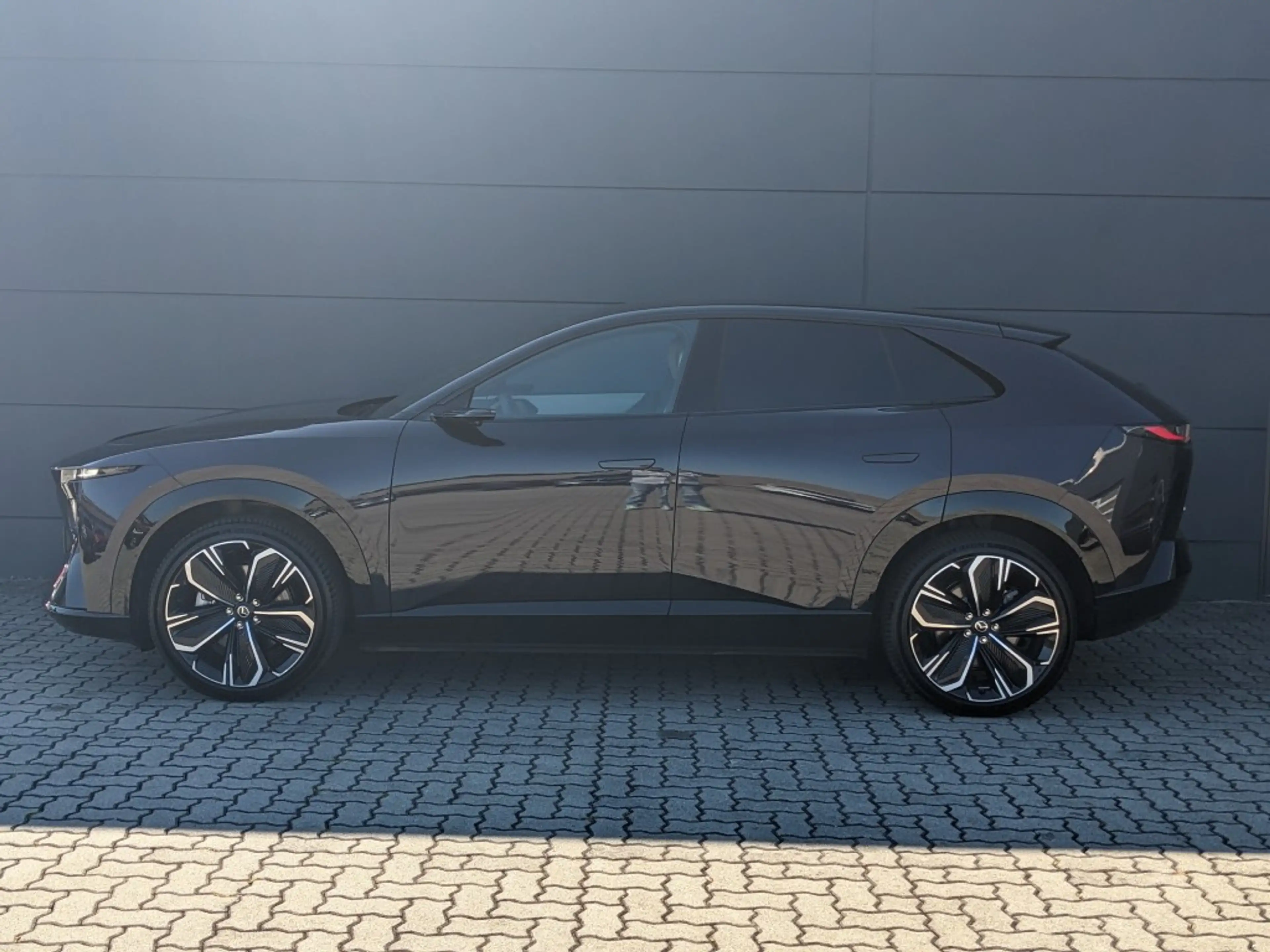 Mazda CX-6e EV (258PS) Takumi Plus AHK Panoramadach NEU — photo 3