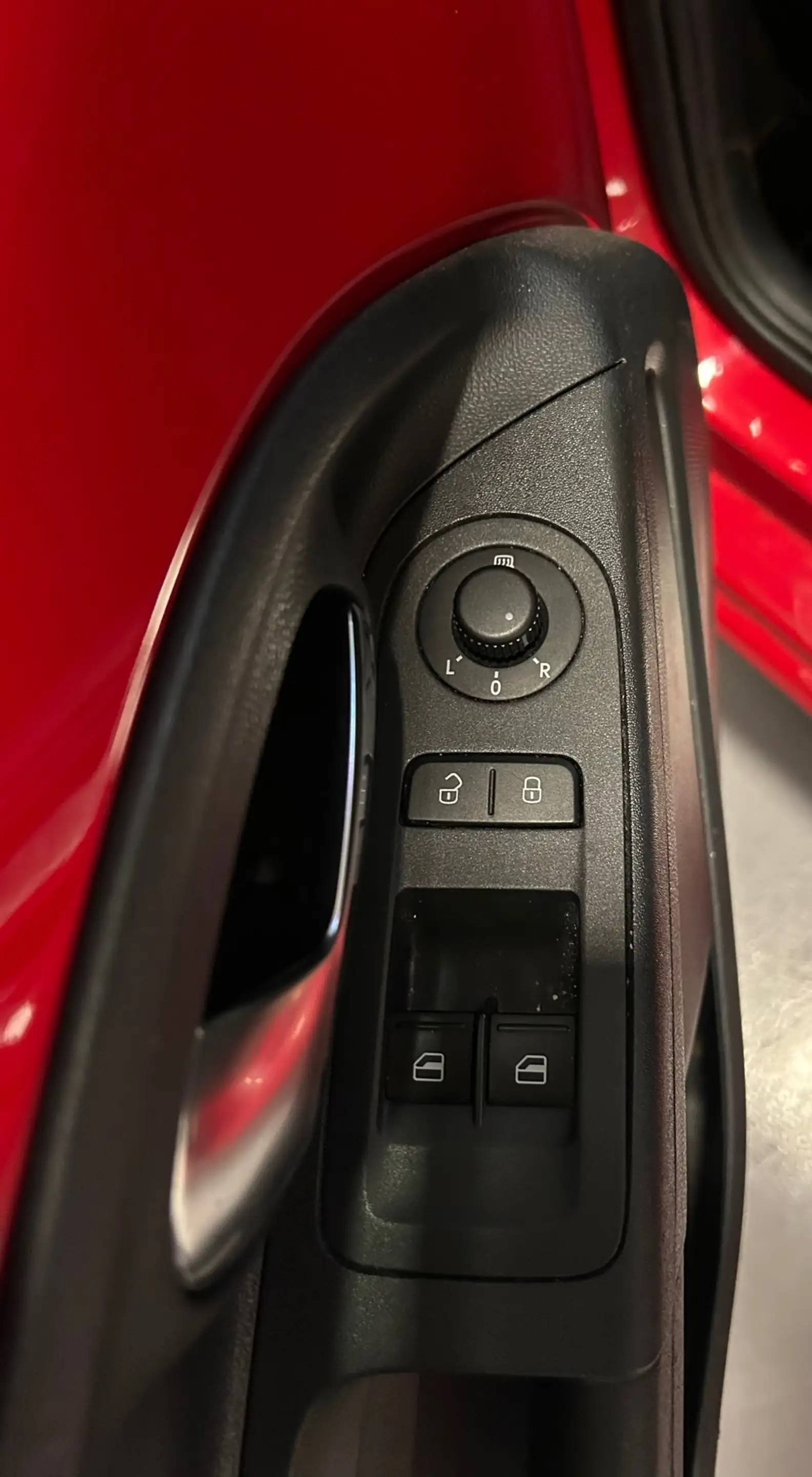SEAT Mii 1.0 FR Connect Nap Automaat Fr Line Pdc Panoramada — photo 9