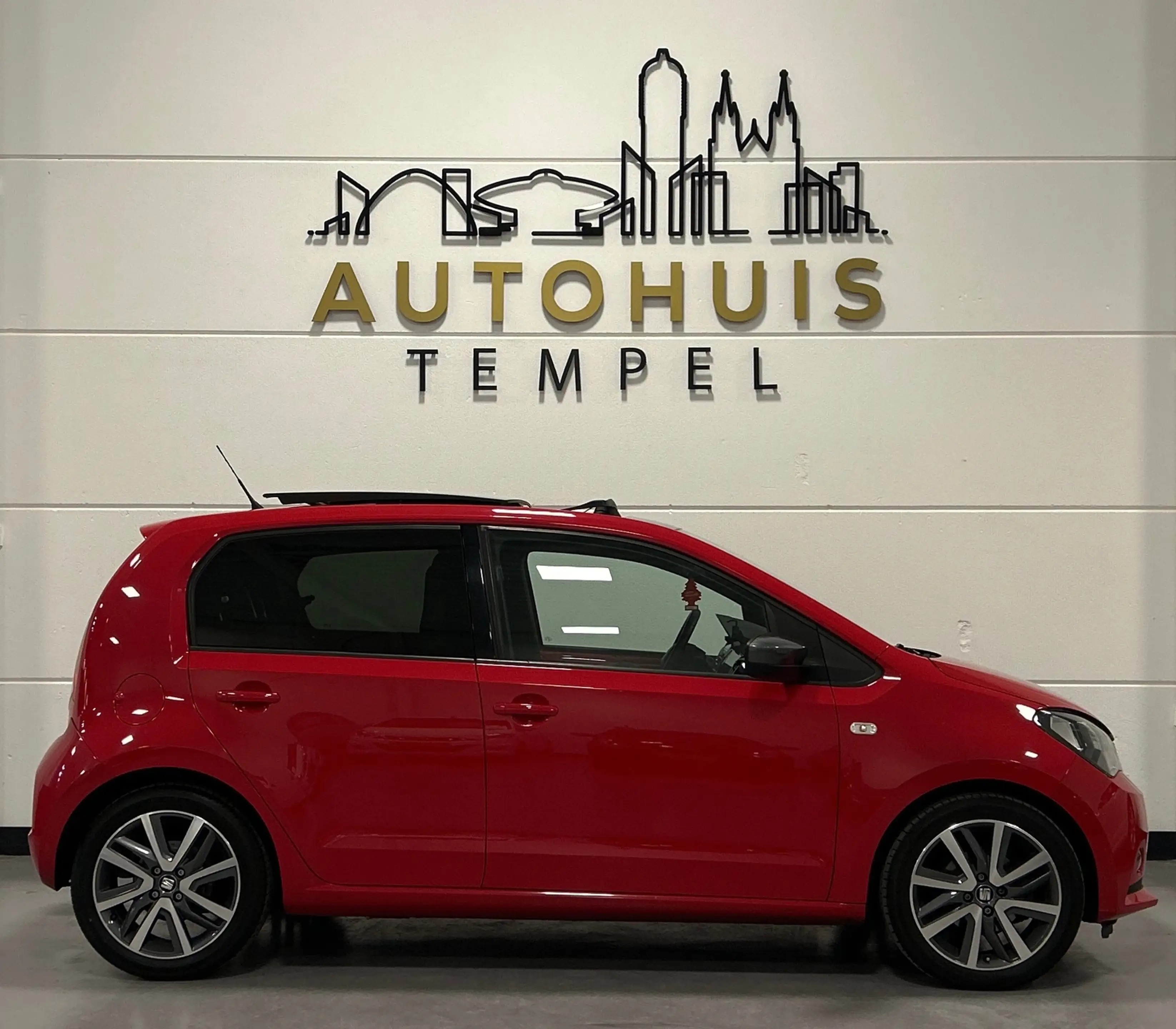 SEAT Mii 1.0 FR Connect Nap Automaat Fr Line Pdc Panoramada — photo 3