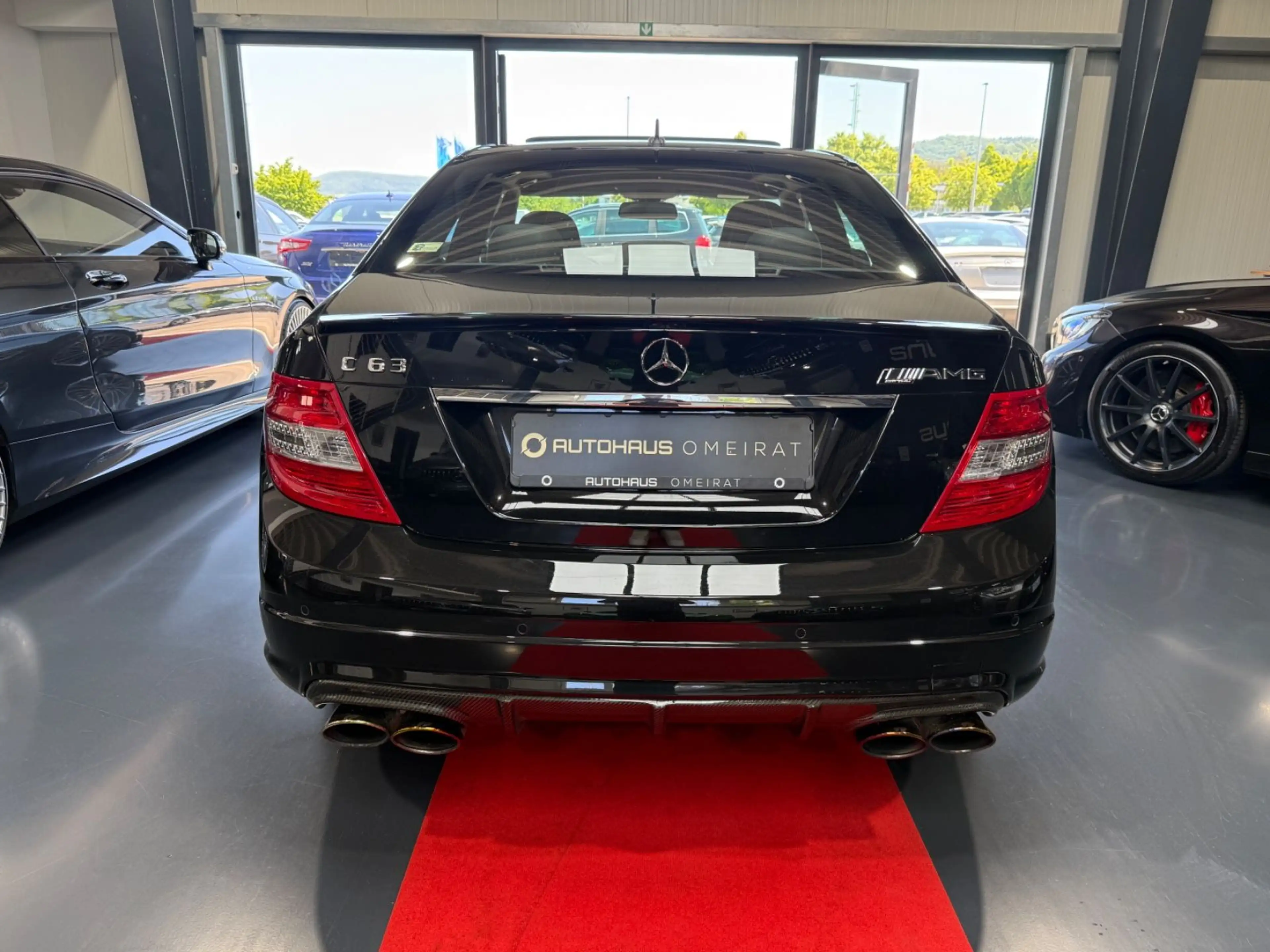 Mercedes-Benz C 63 AMG Kamera/Memory/S-Dach/InnotechAGA/Carbon — photo 6