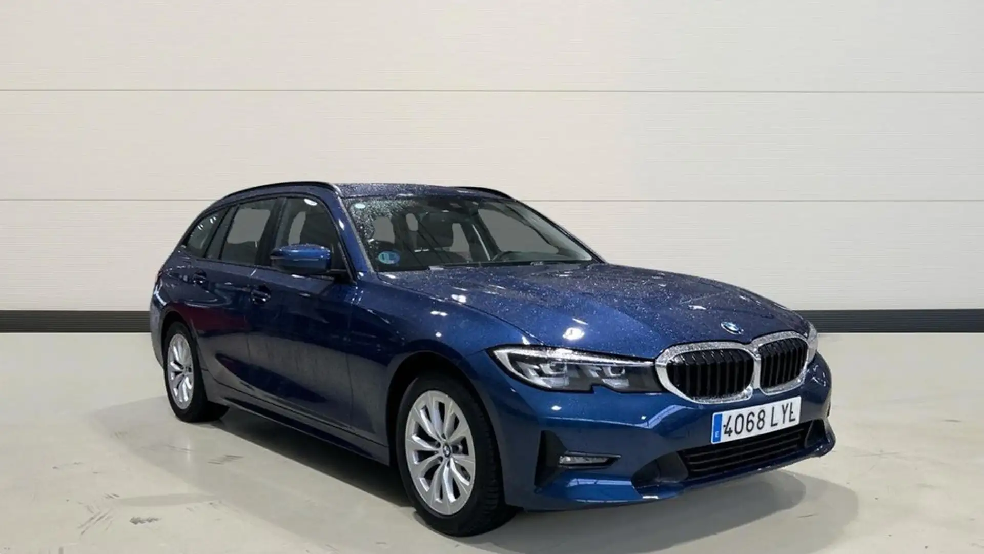 BMW Active Hybrid 5 2.0 318DA TOURING AUTO 150 5P Blau - 1