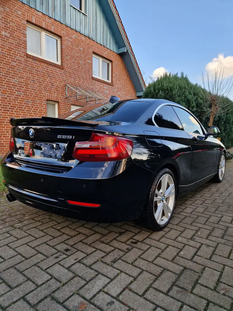 BMW 228 228i Coupe Sport Line Zwart - 2