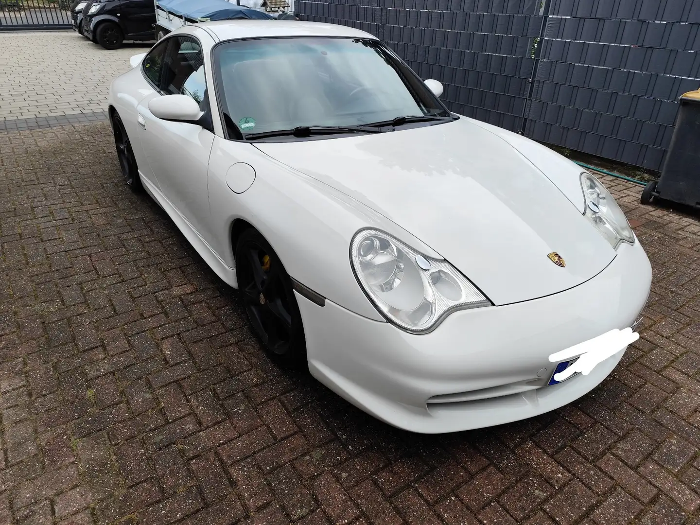 Porsche 996 911 Carrera - 1