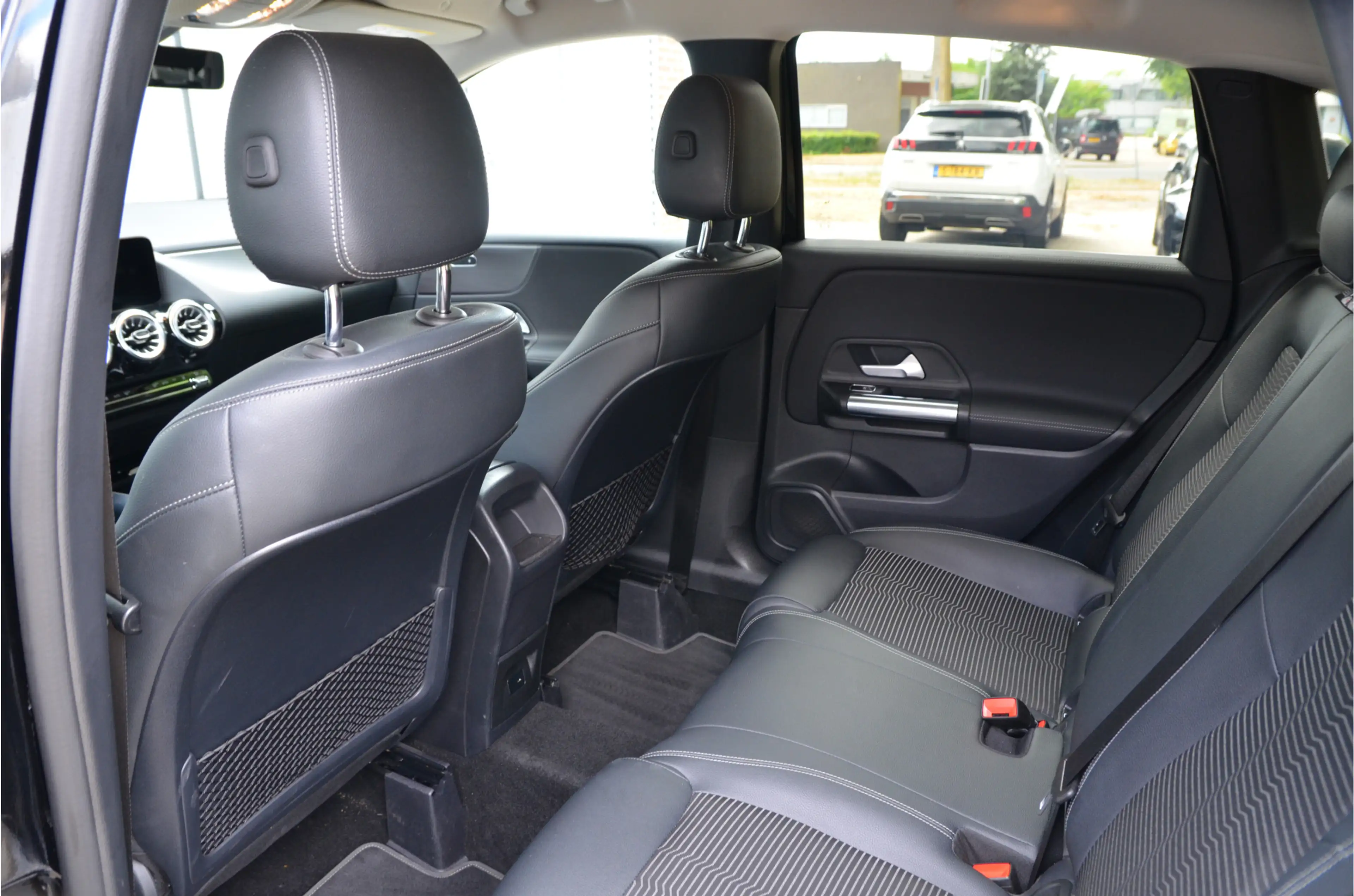 Mercedes-Benz B 250 e PHEV, groot scherm! — photo 12