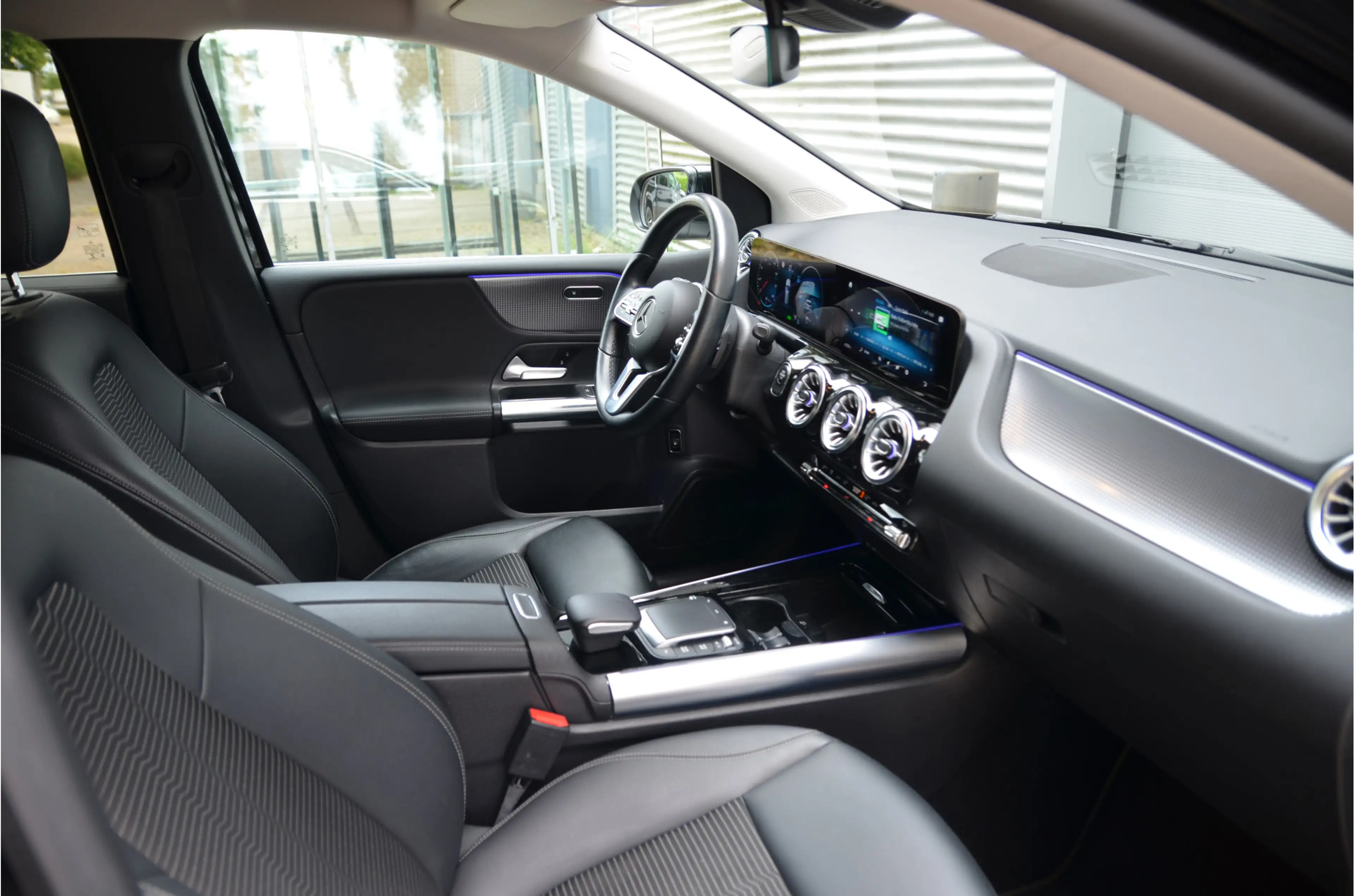 Mercedes-Benz B 250 e PHEV, groot scherm! — photo 11