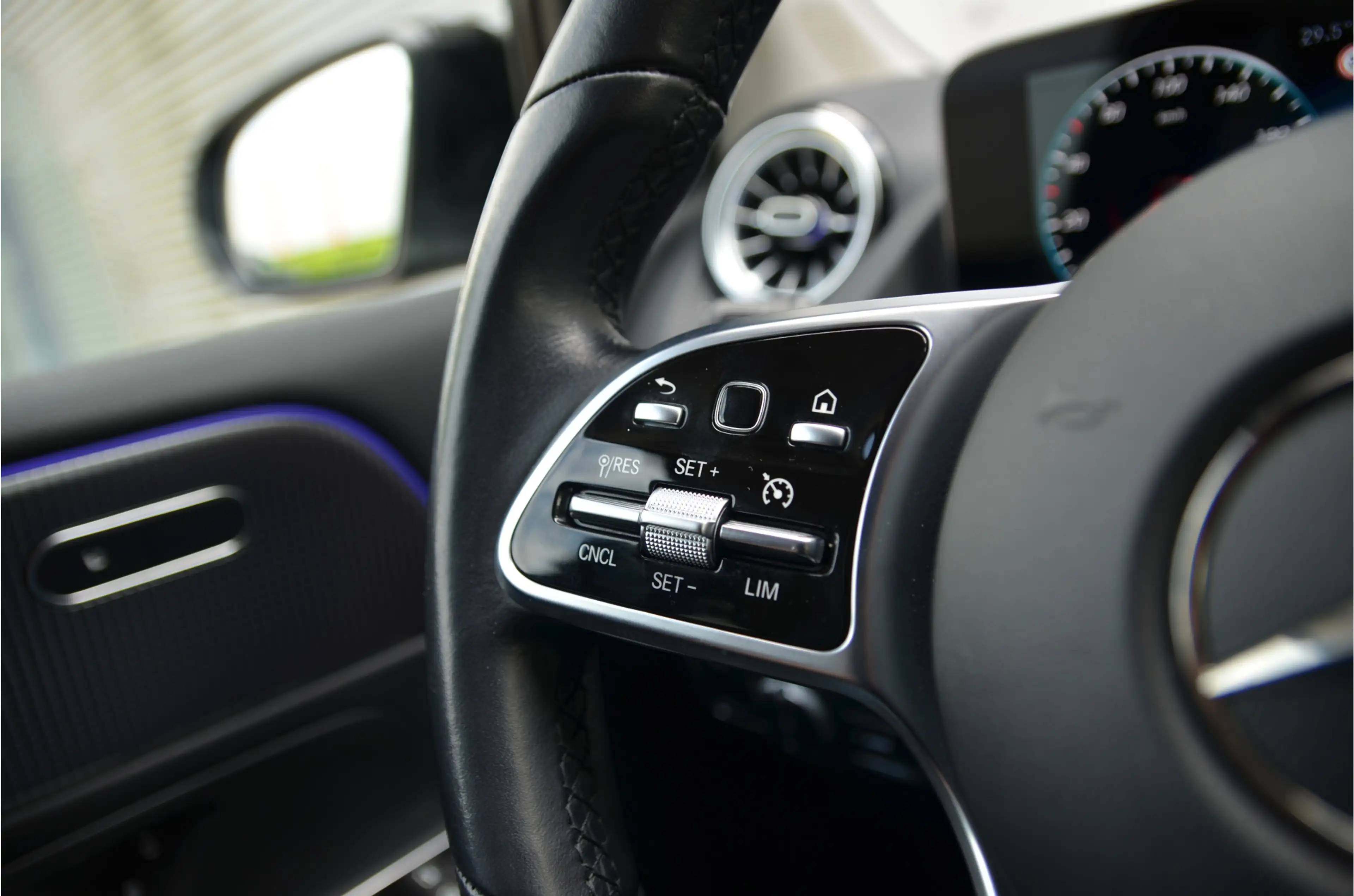 Mercedes-Benz B 250 e PHEV, groot scherm! — photo 16